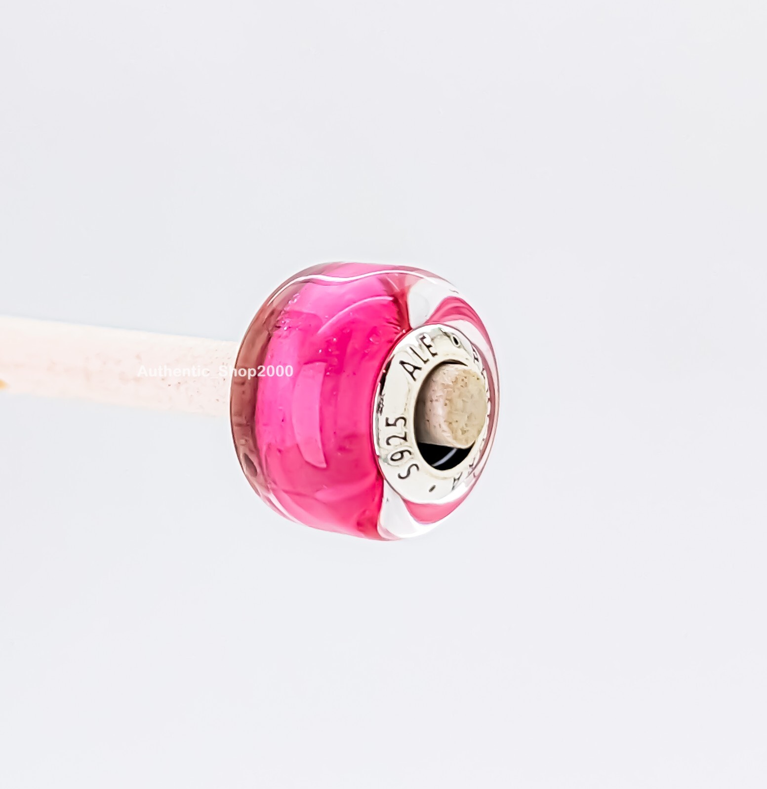 New 100% Authentic PANDORA 925 ale Pink Mini Murano Glass Charm 793107C00