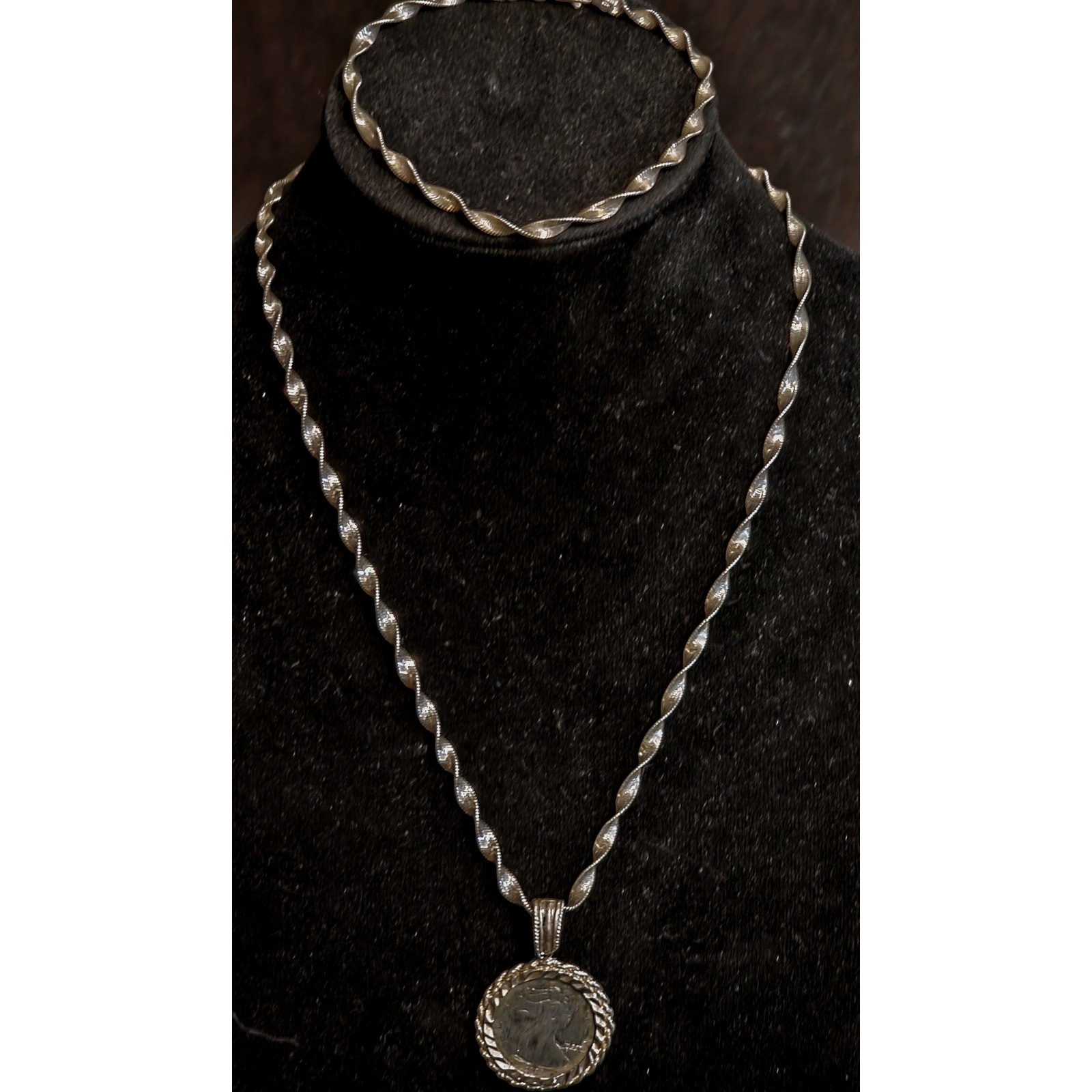 Vintage 2000 Lady Liberty Sterling Silver 925 Twisted Herringbone Chain Only 18″