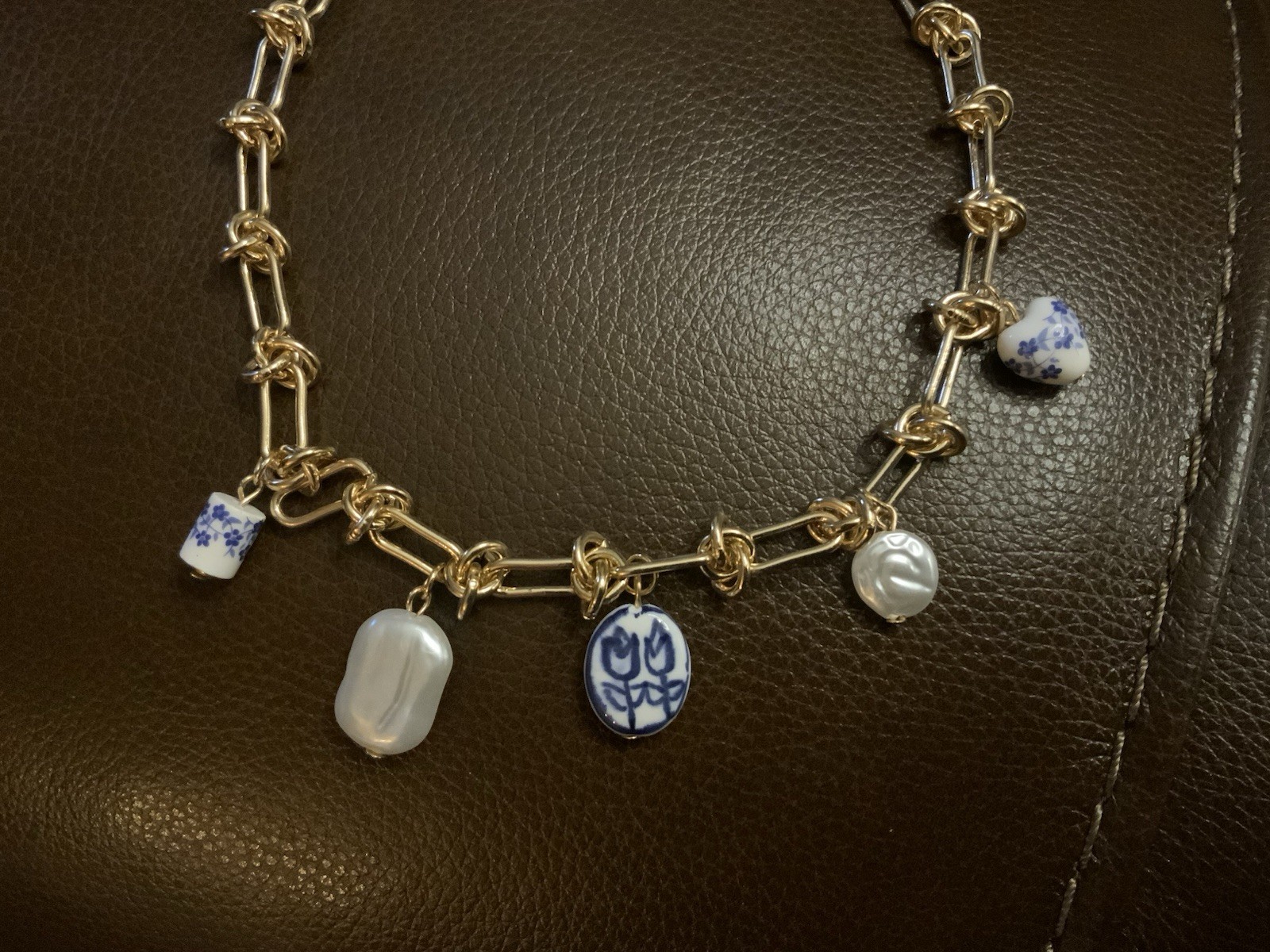 Anthropologie Heart Tulip Flower Pearl Necklace Chain Boho Charm Gold Porcelain
