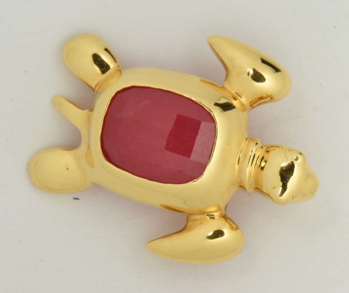 Nambulite Red Gem Silicate 8x10mm gem set in Hawaiian Turtle Honu 18k Pendant