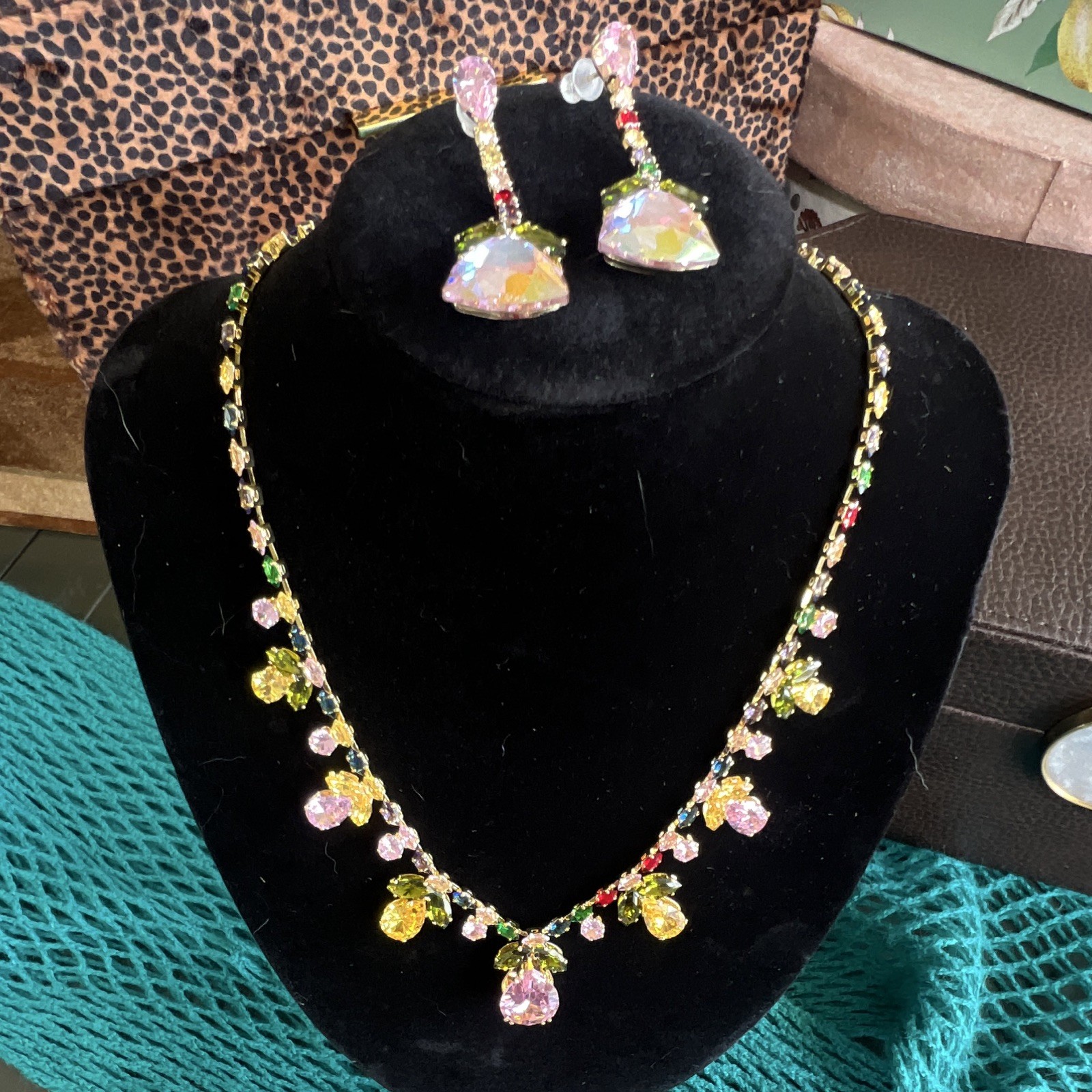 Multicolor Crystal Teardrop Necklace & Drop Earrings Jewelry Set