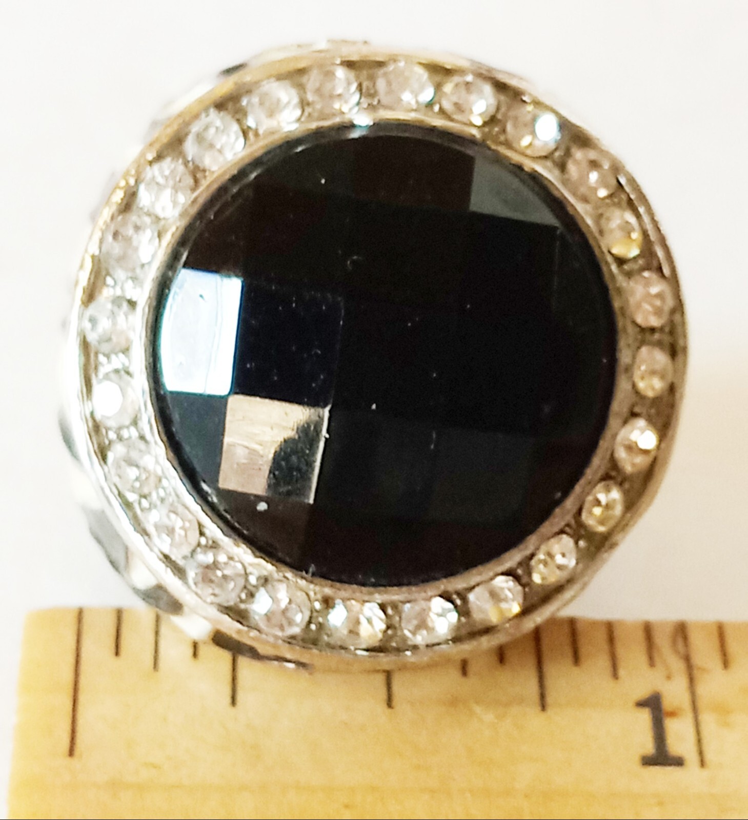 Enamel Zebra Stripe .75″ Round Cut Glass Stone w/ Rhinestone Surround Size 7