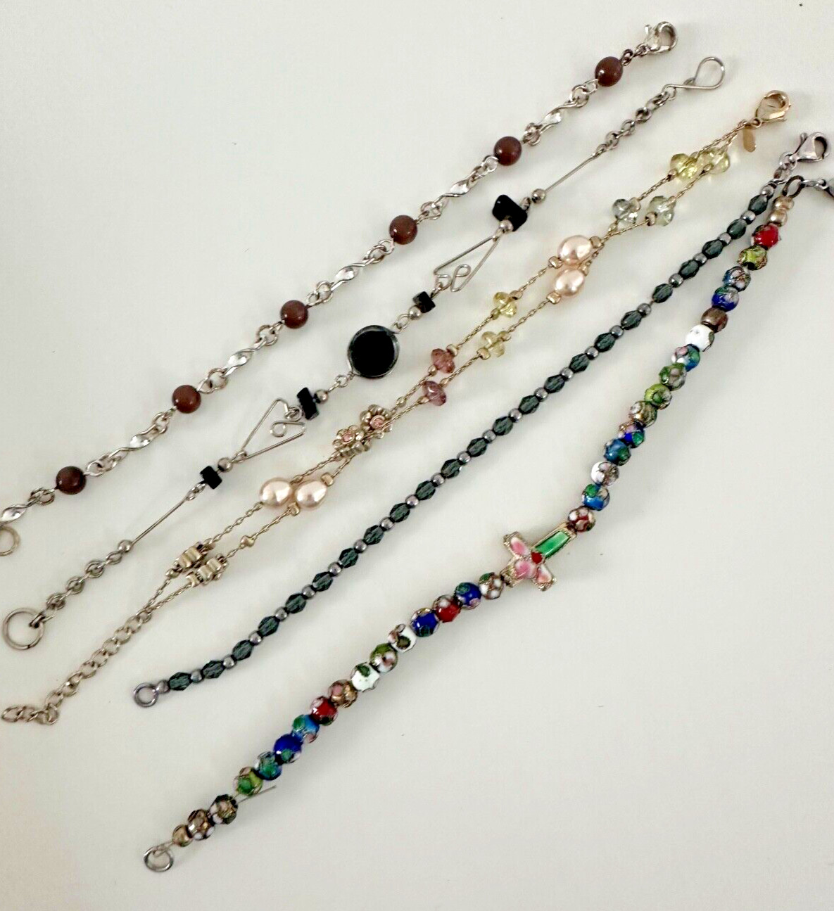 Beaded Bracelet Lot 5 Pink Black Grey Floral Cross 7-8″ Silver Gold tones