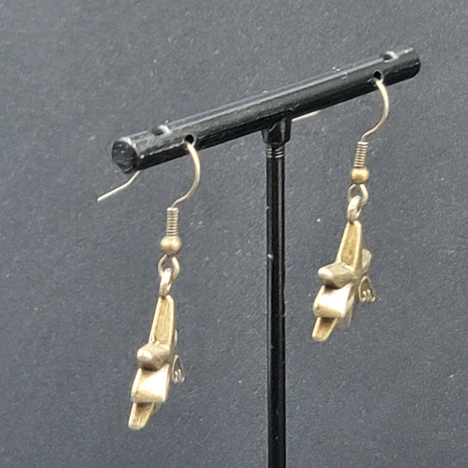 New WINGED STARS Pierced Earrings Bronze tone Dangle 7/8″