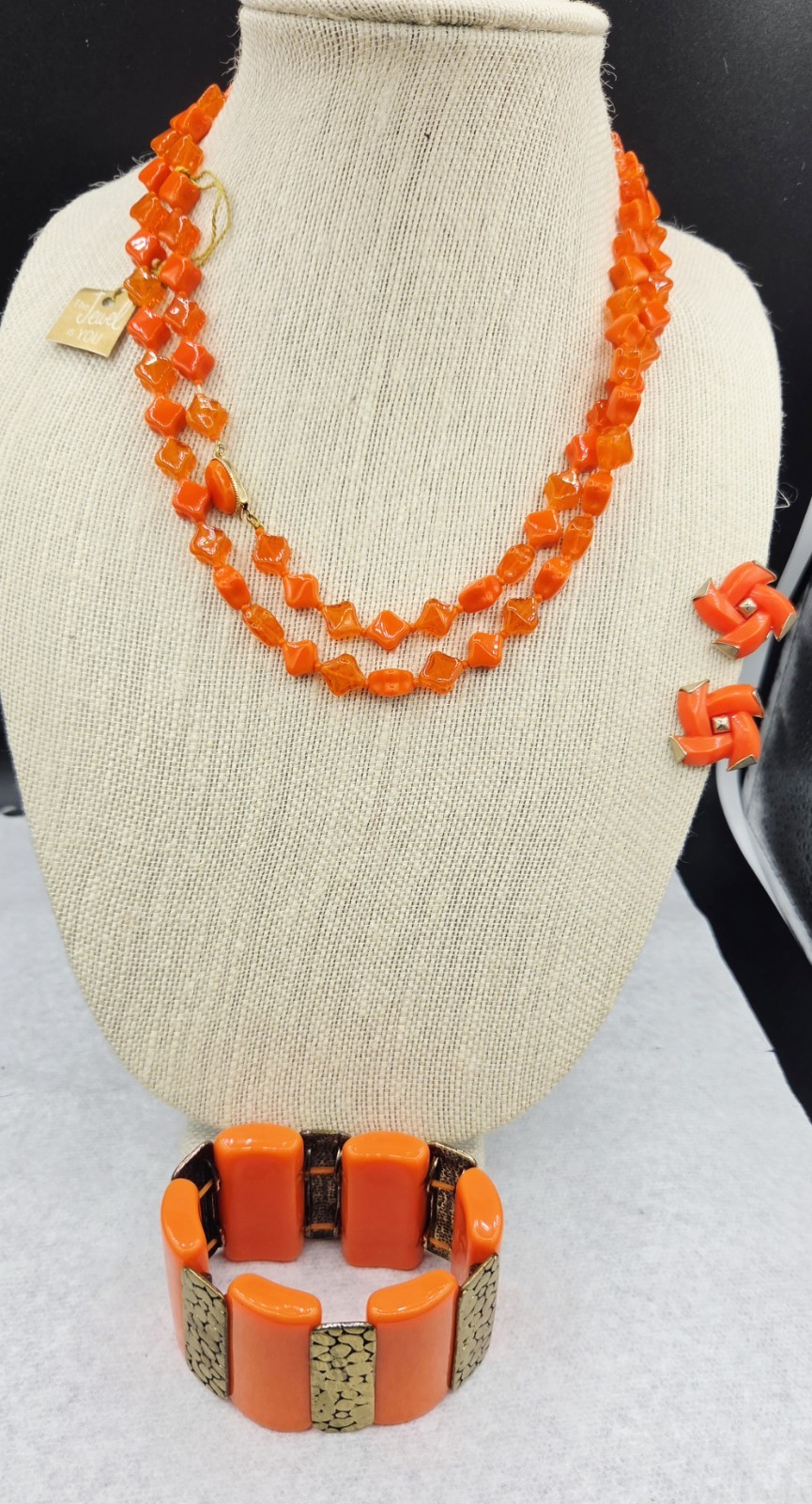 Necklace Set Orange Beaded New 40″ W Bicone Beads Clip On Earr & Bracelet 0252