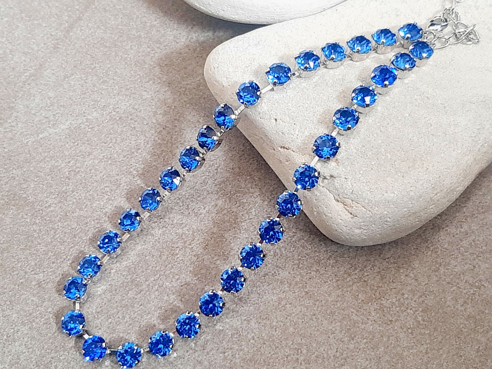Blue Sapphire Tennis Necklace – Silver Cup Chain Collier for Graduate Gift