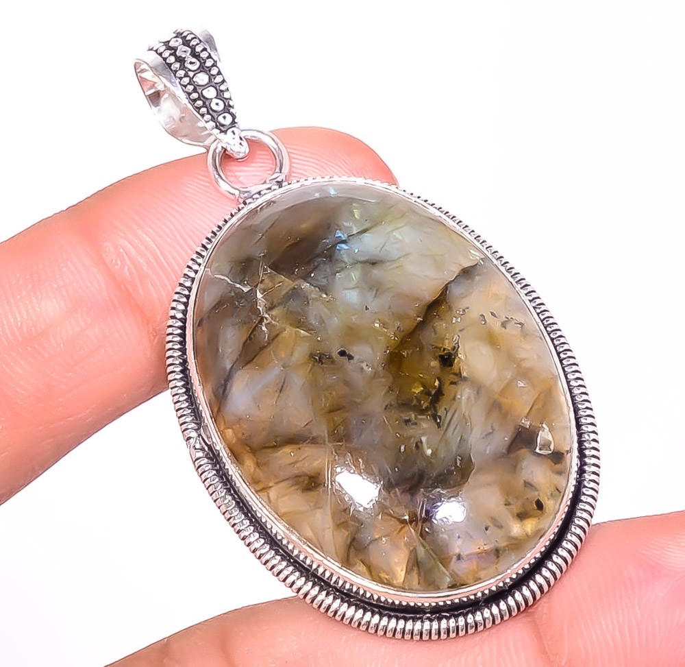 Natural Labradorite – Canada Gemstone 925 Silver Plated Pendant 2.15″ P785-325