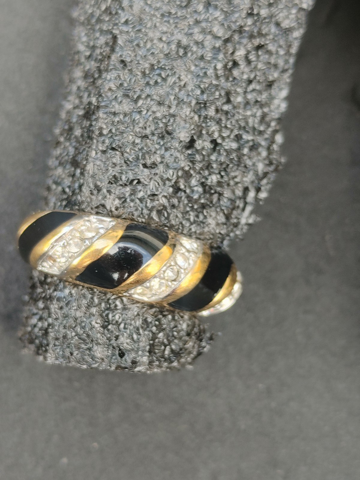 18 kt GE black and gold stripes ring size 8 yellow gold electroplated cz
