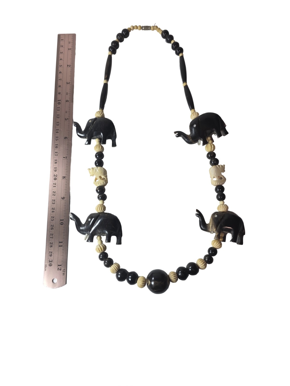 Vintage Chunky African Safari Carved Wood Elephant Necklace Deadstock