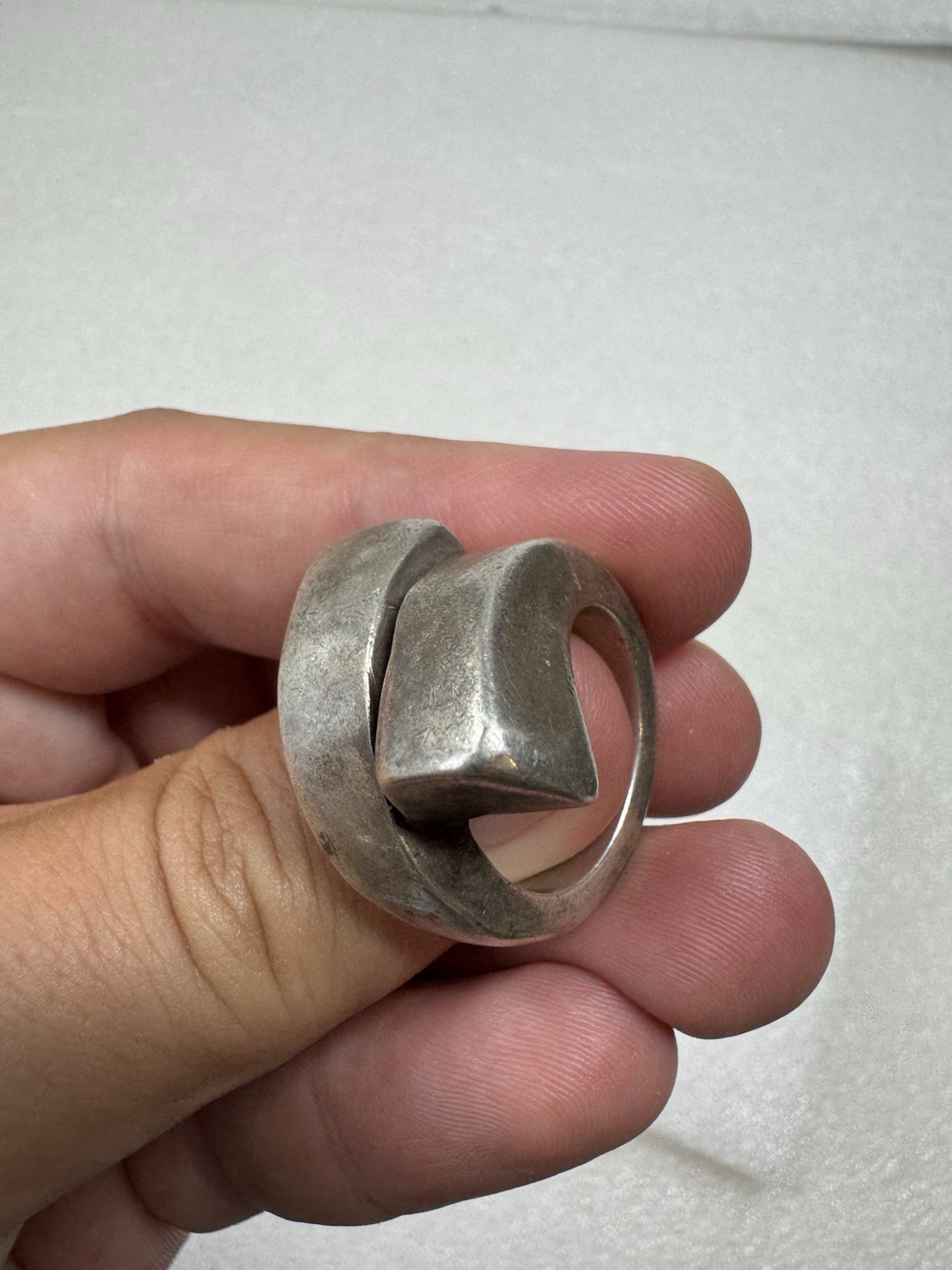 Heavy Silver Uno De 50 Designer Brutalist Bypass Statement Ring Size 8