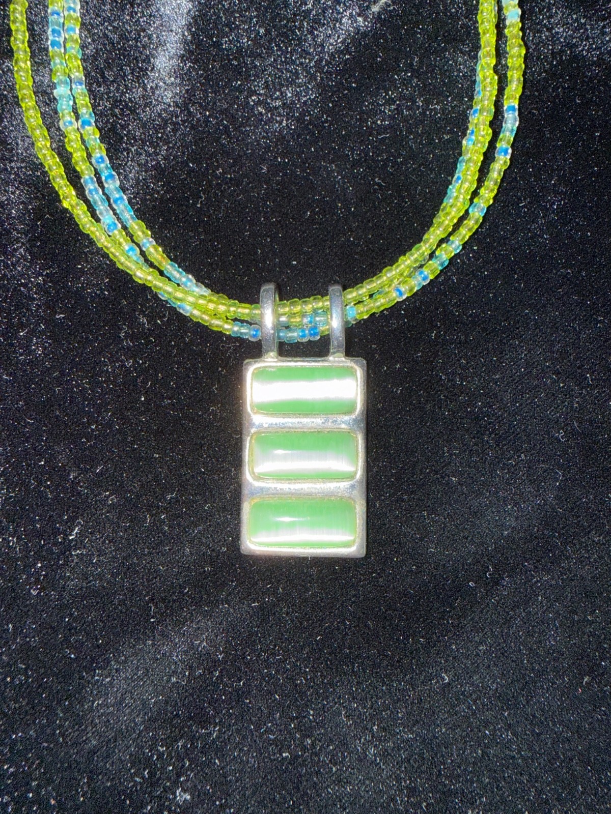 lea sophia necklace green and blue beaded