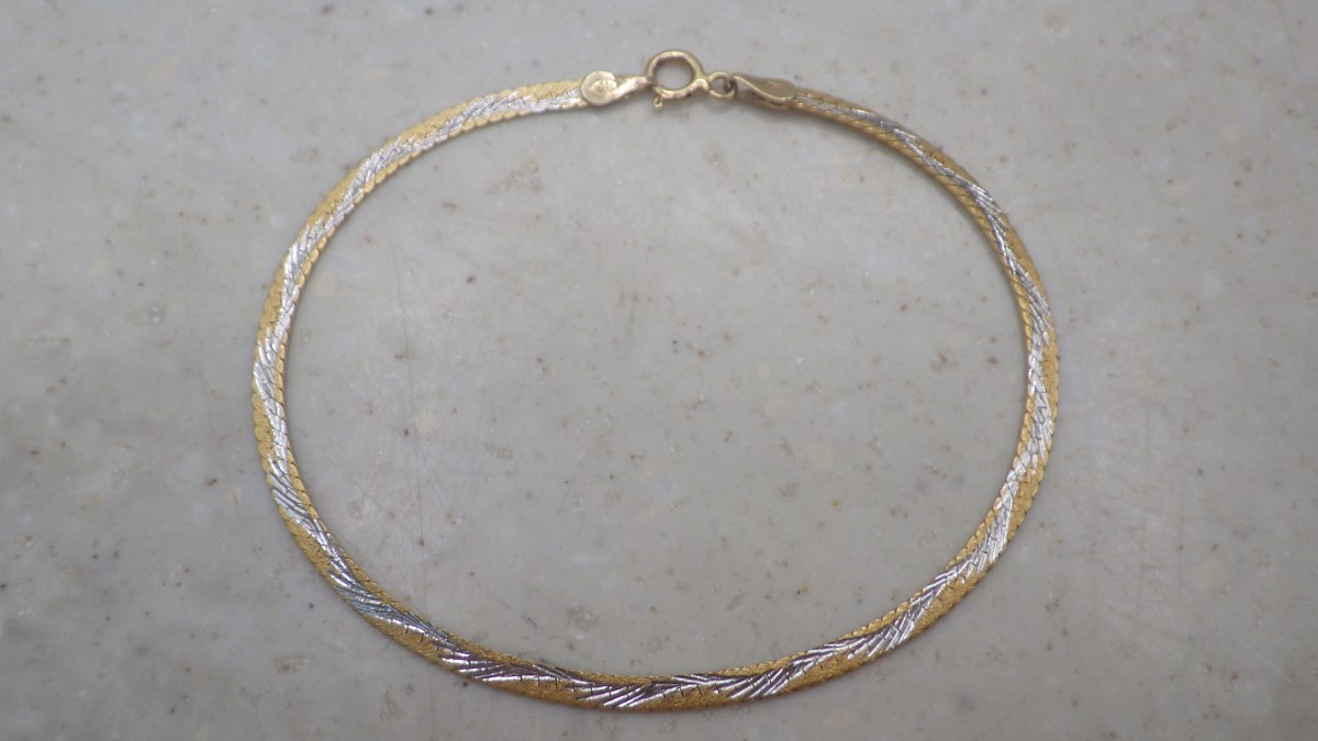 14K Two-Toned Herringbone Bracelet 6.5″, 2.4g, Marked: 14K (TDY031204)