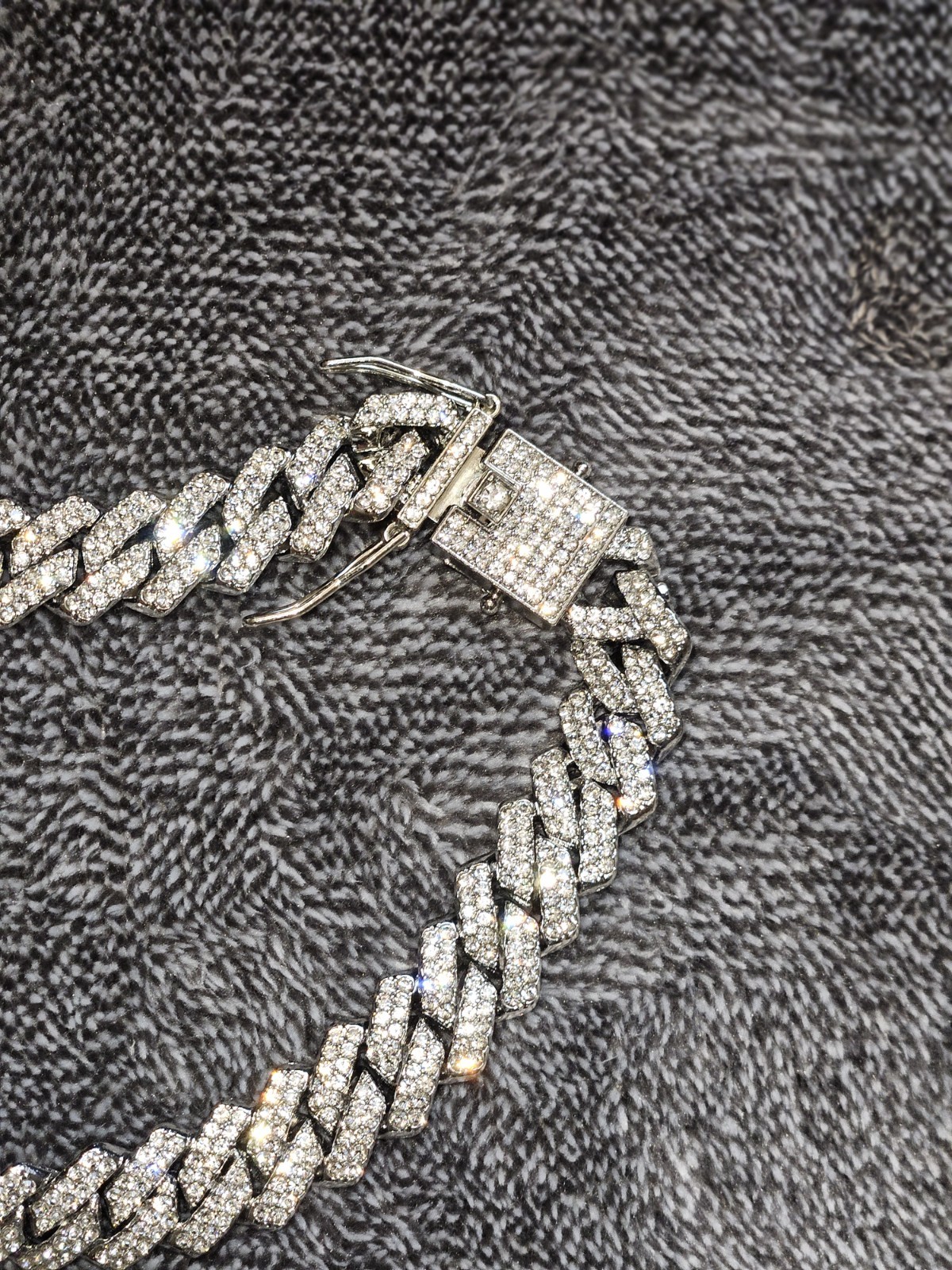 Sterling Silver Cuban Link Necklace w/5AAA CZ H.K.Charm Pendant