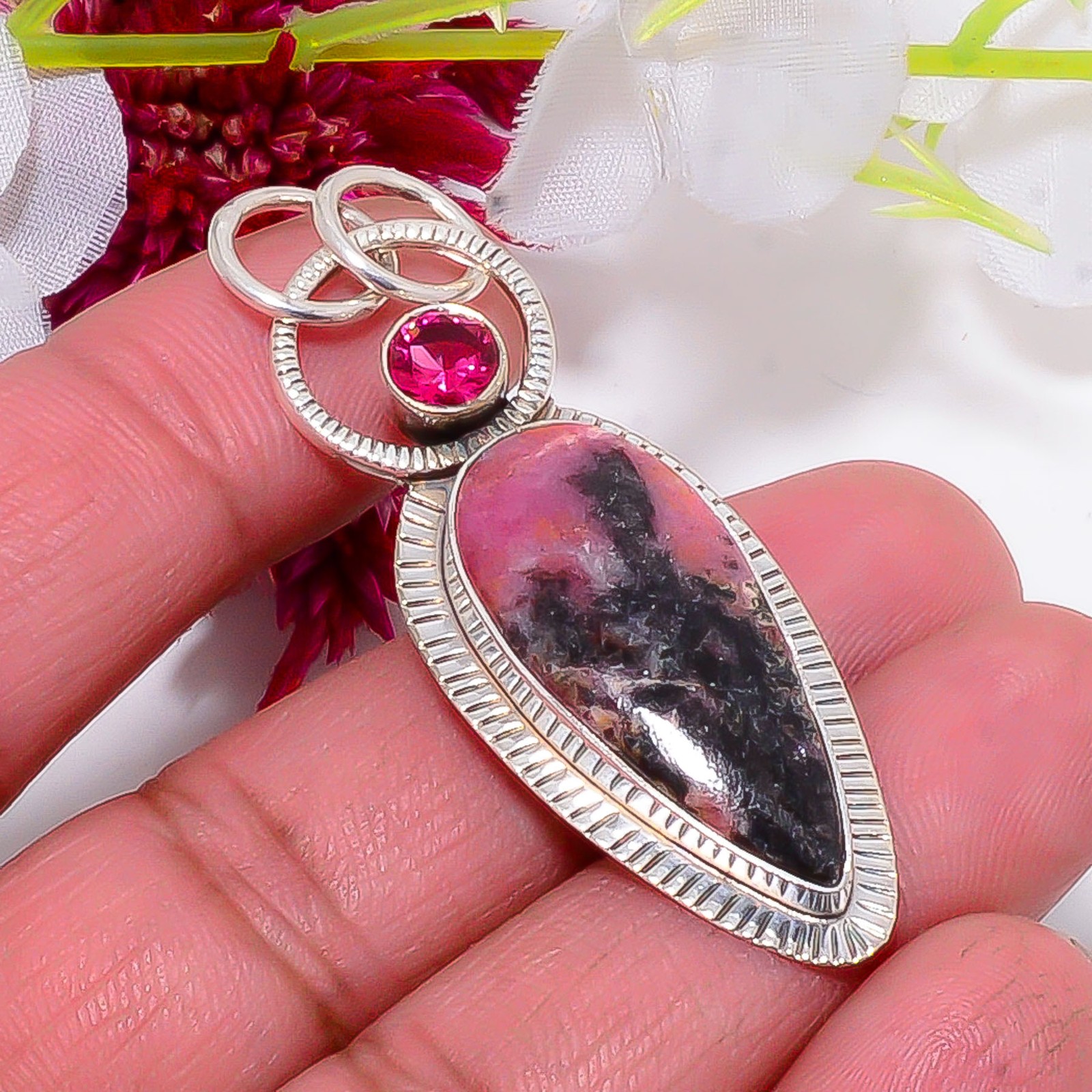 Black Manganese In Rhodonite925 Sterling Silver Pendant 2.15″ Sku50