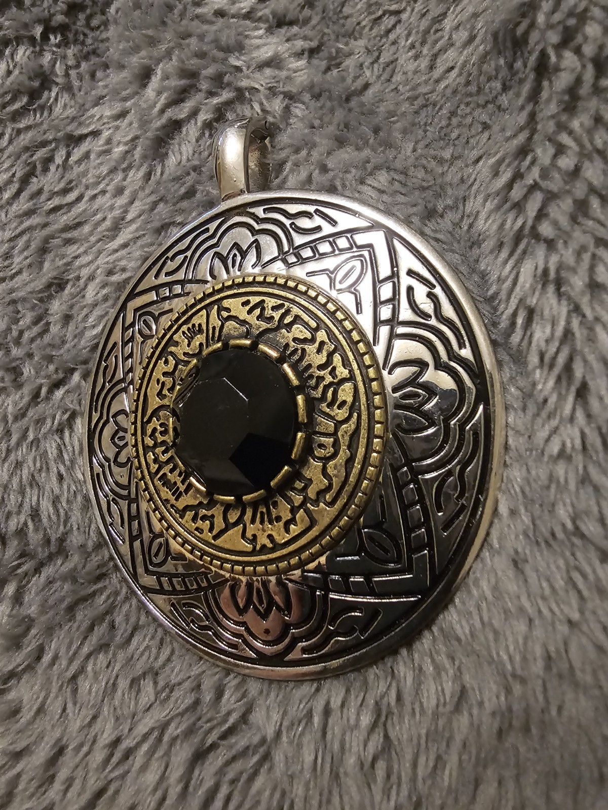 Premier Designs Mesa Enhancer/Pendant Medallion Silver Brass Black Center Stone