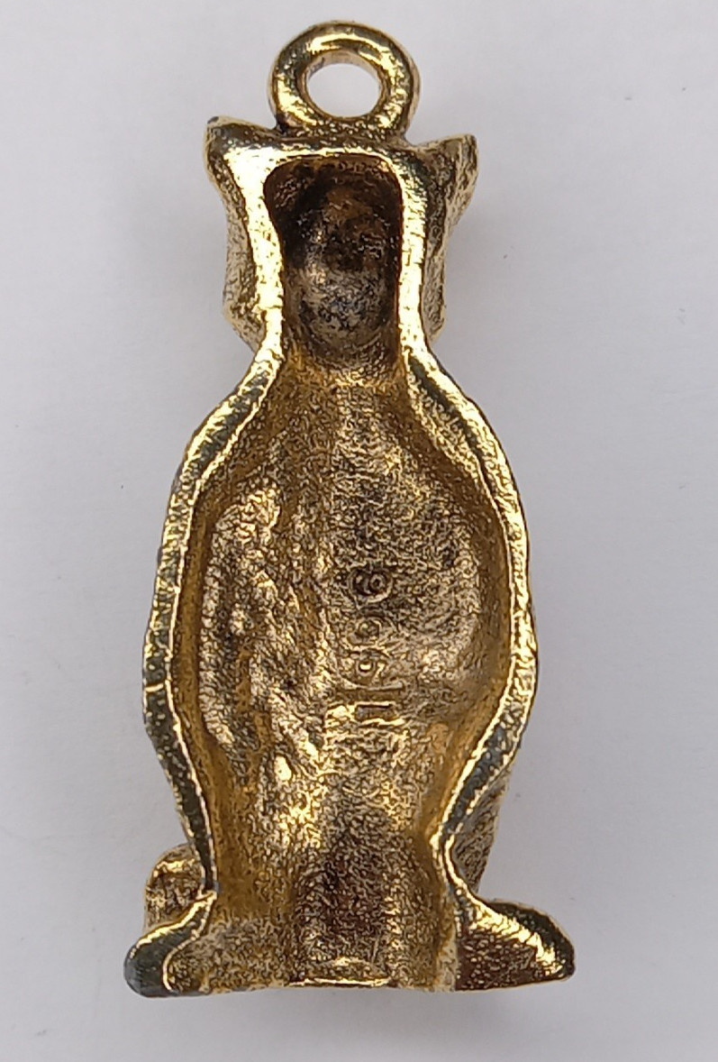 Sitting Cat Gold Toned Charm Pendant 1996 Vintage No Maker Mark
