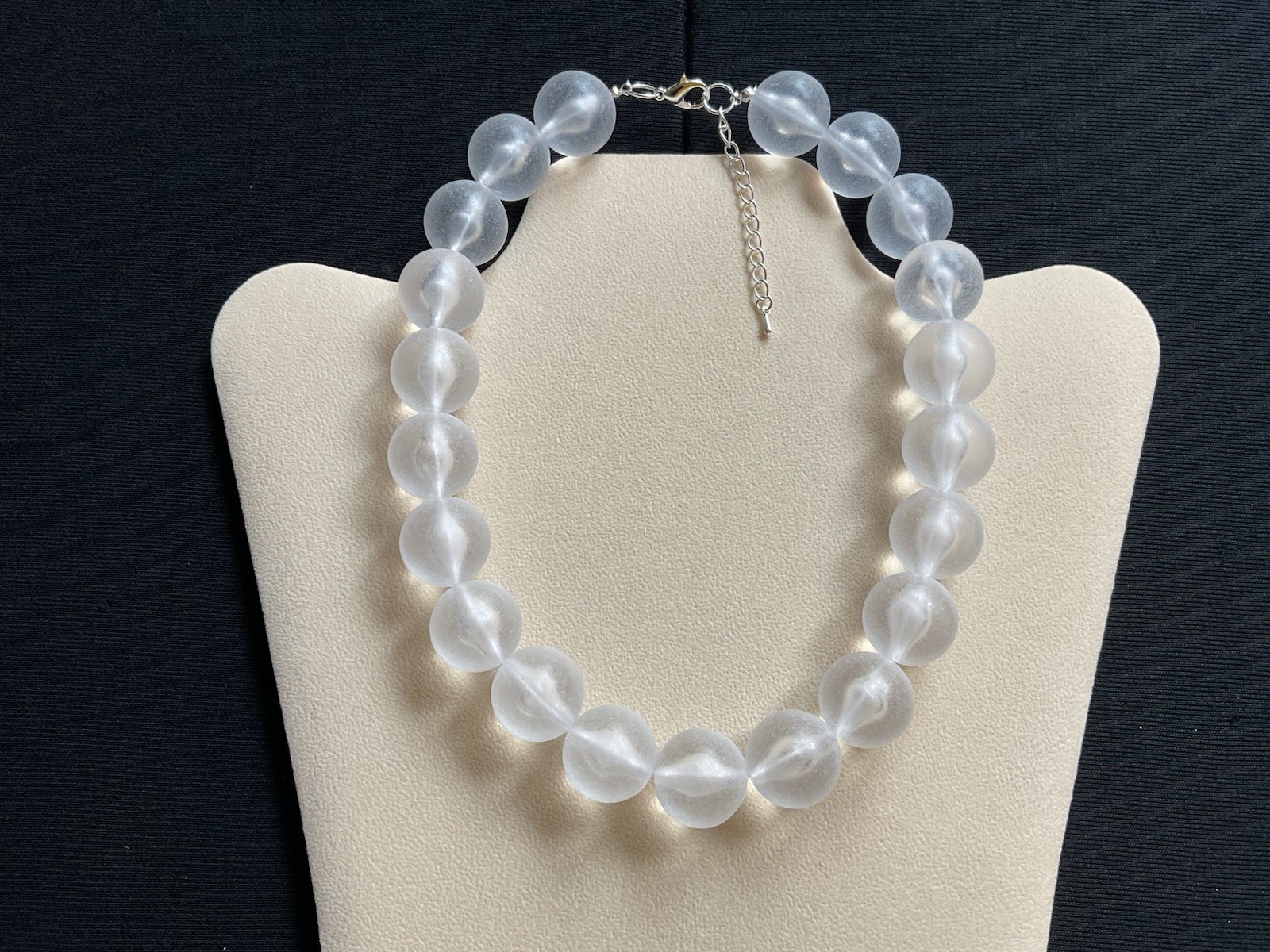 Chunky Frosted White Beads Adjustable Choker Necklace