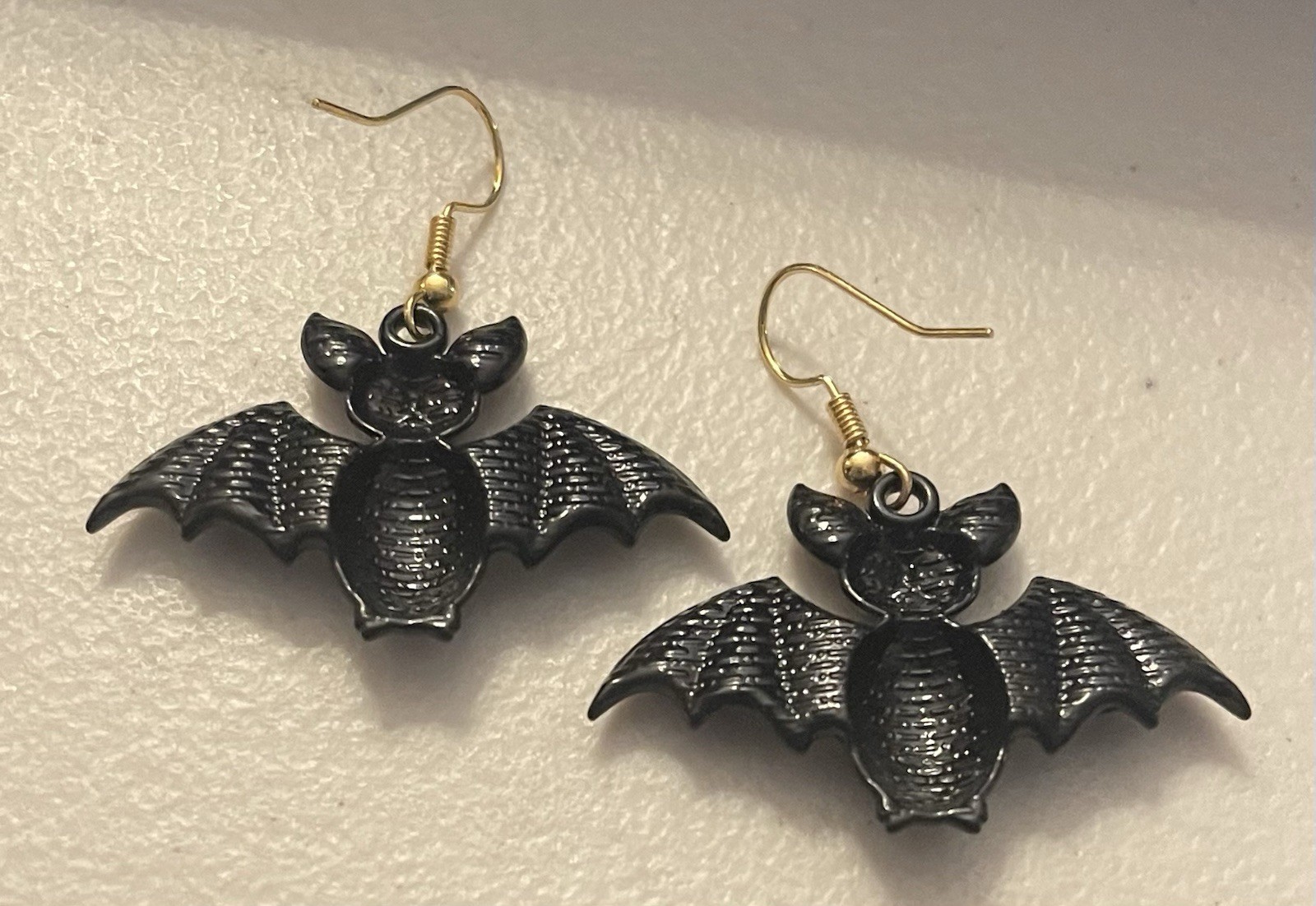 NEW BAT EARRINGS Halloween Vampire Goth French Wire Enamel Metal Painted Eye🦇