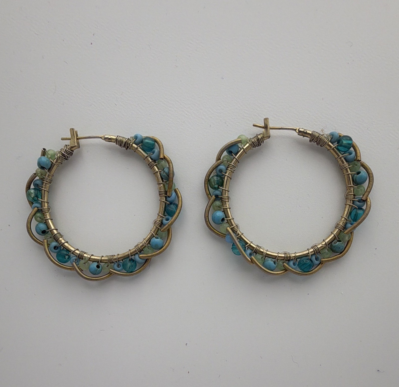 Gold Tone Wire Wrapped Beaded Hoop Earrings Round Blue Green Hoop Wire Closure