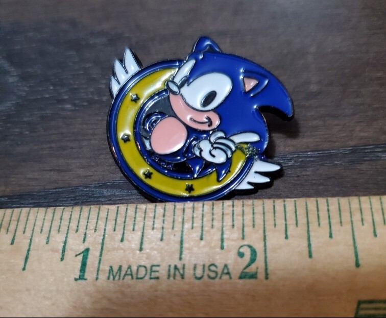 Sonic The Hedgehog Enamel Pin Lapel Purse Pinback Collectable Cartoon Gamer New