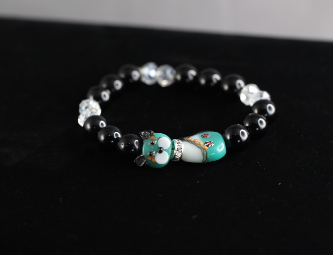Cat Bracelet Lampwork 6.5 inch Elastic Glass Beads Black Onyx and Crystal Kitten