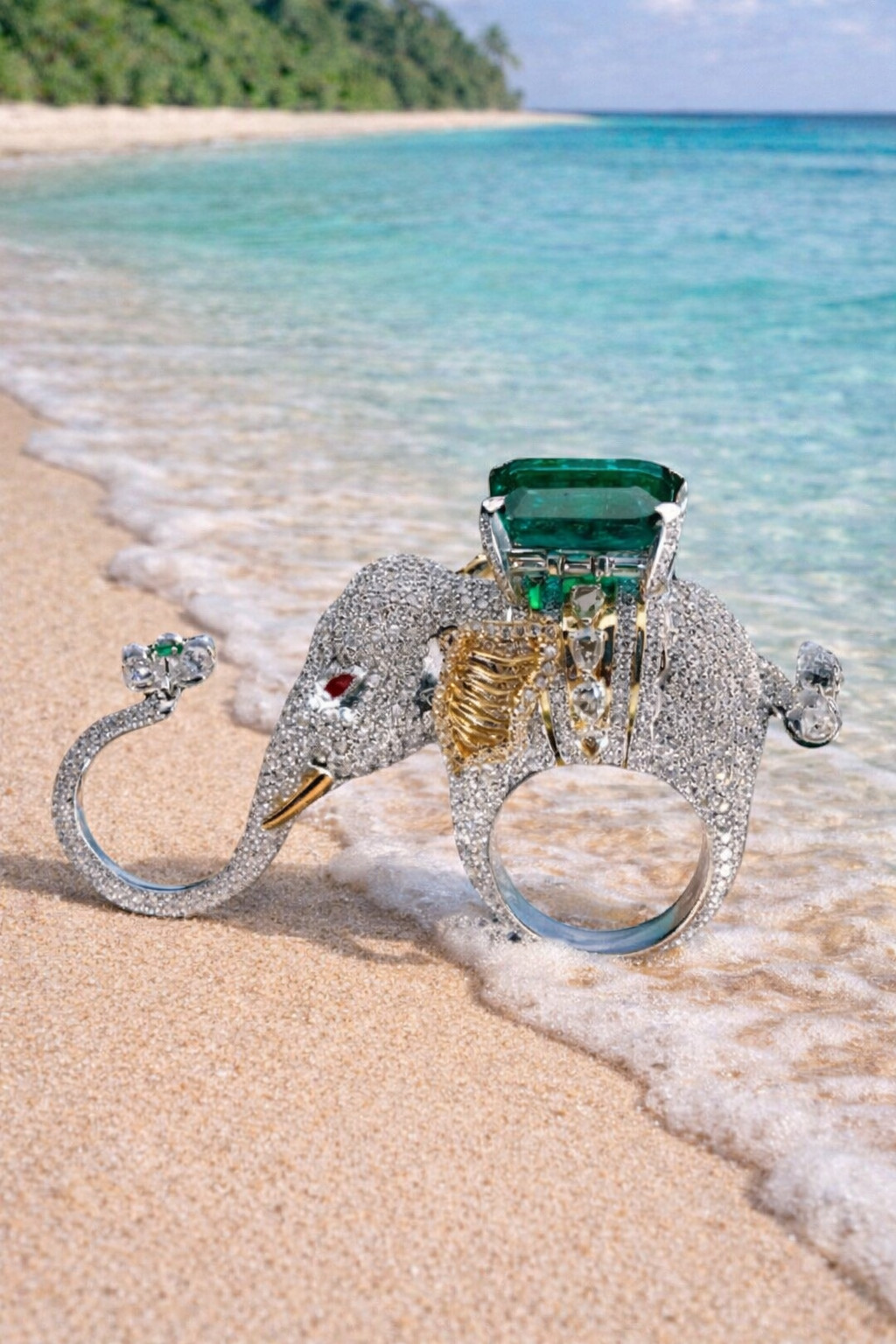 Queen Elephant 3 Finger Ring Emerald Ruby Austrian Crystals Platinum Plated Sz 8