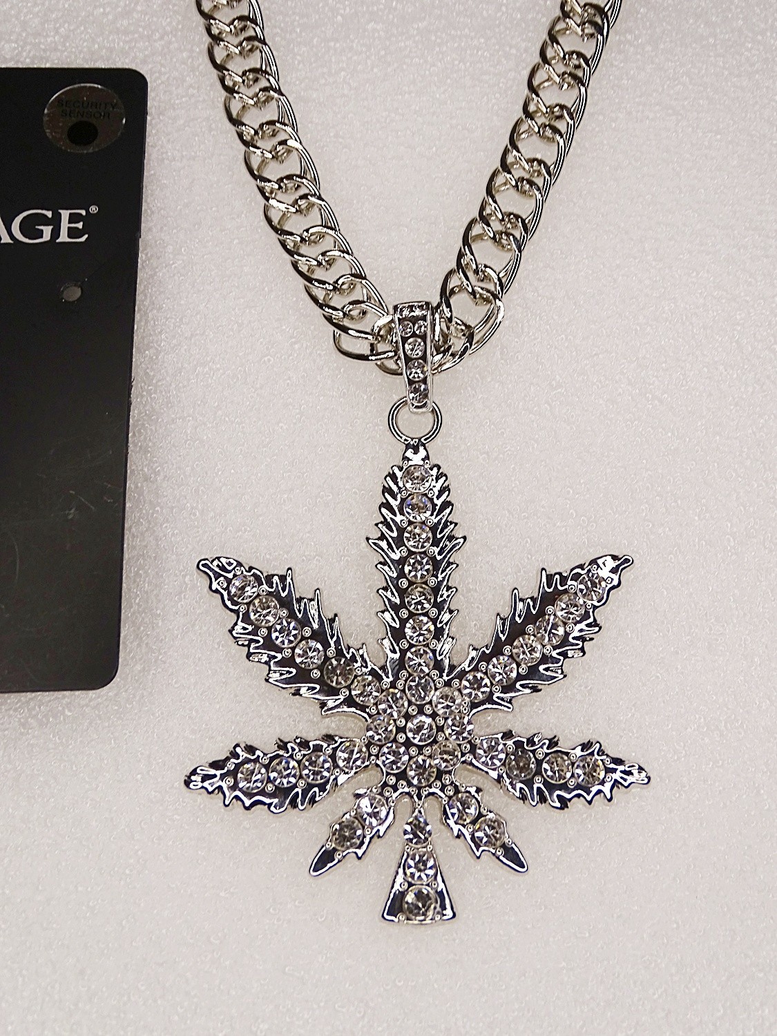 2 Body Rage Marijuana Leaf 20″ Necklace Bud Pot Smoke Loud Charm Chain(s)