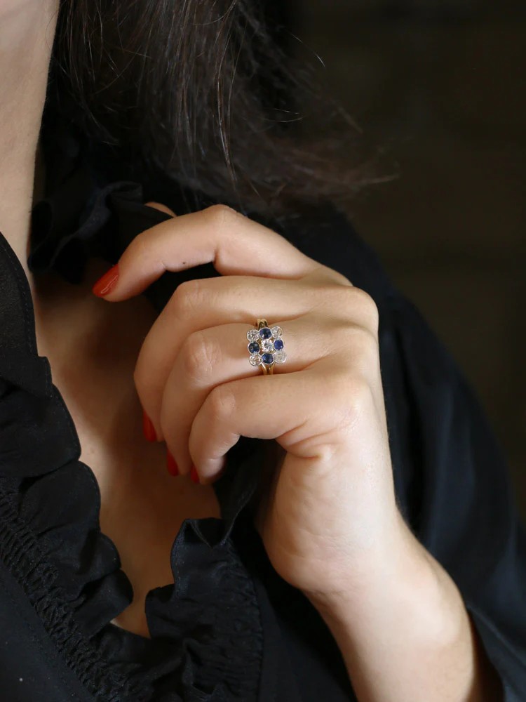 Square ring with old-cut sapphires and diamonds