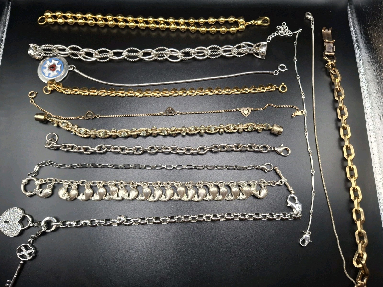 LOT OF 13 SILVER & GOLD TONE BRACELETS, VINTAGE-NOW 7 To 8.5″ Length