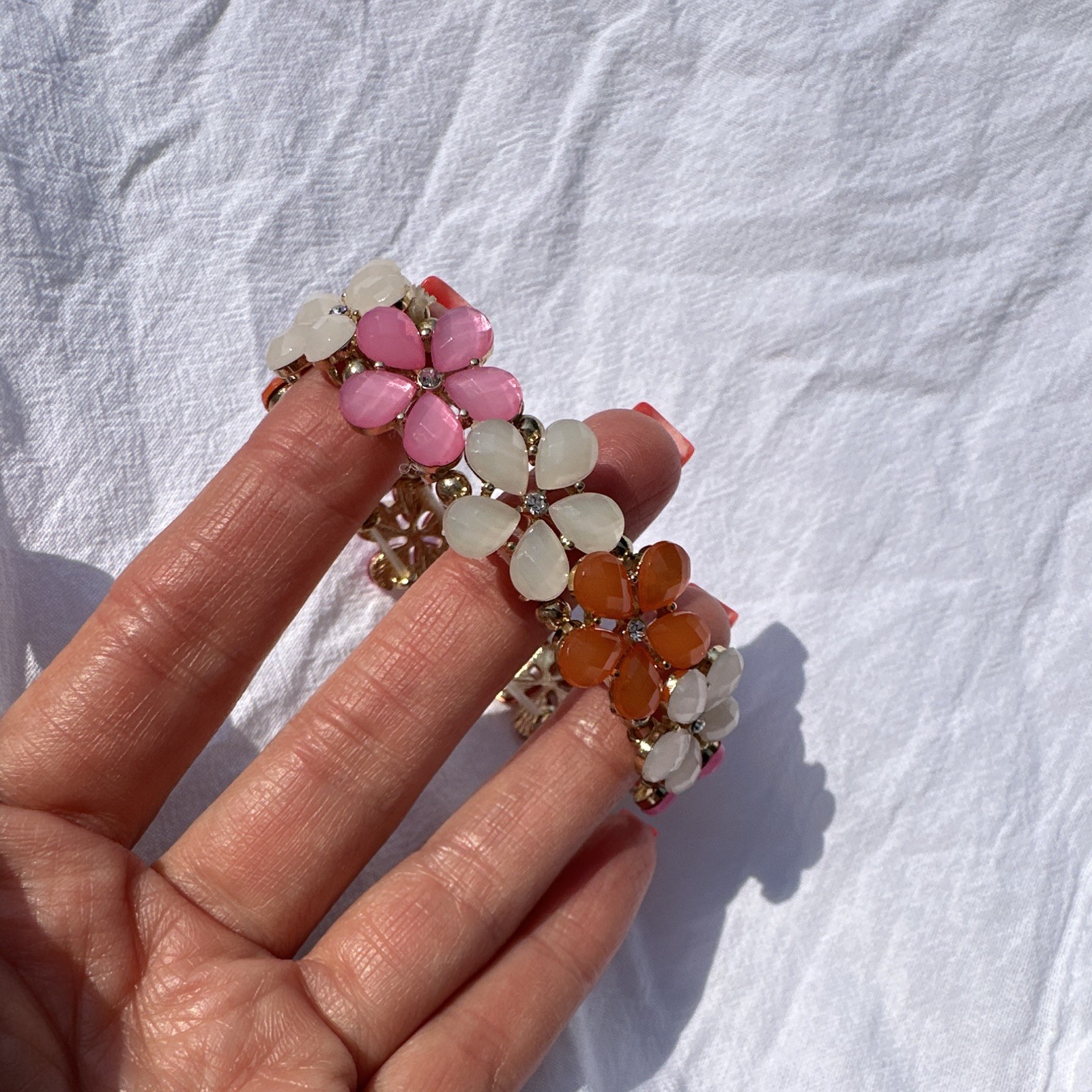 Gold Tone Enamel Flower Link Stretch Bracelet Pink White Orange No Clasp