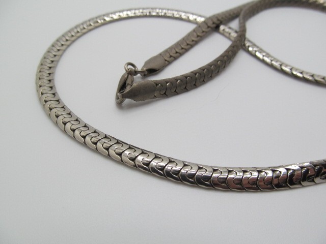 Vintage Heavy Silver Tone Wide 5.8mm Omega Chain Necklace 30 Inch