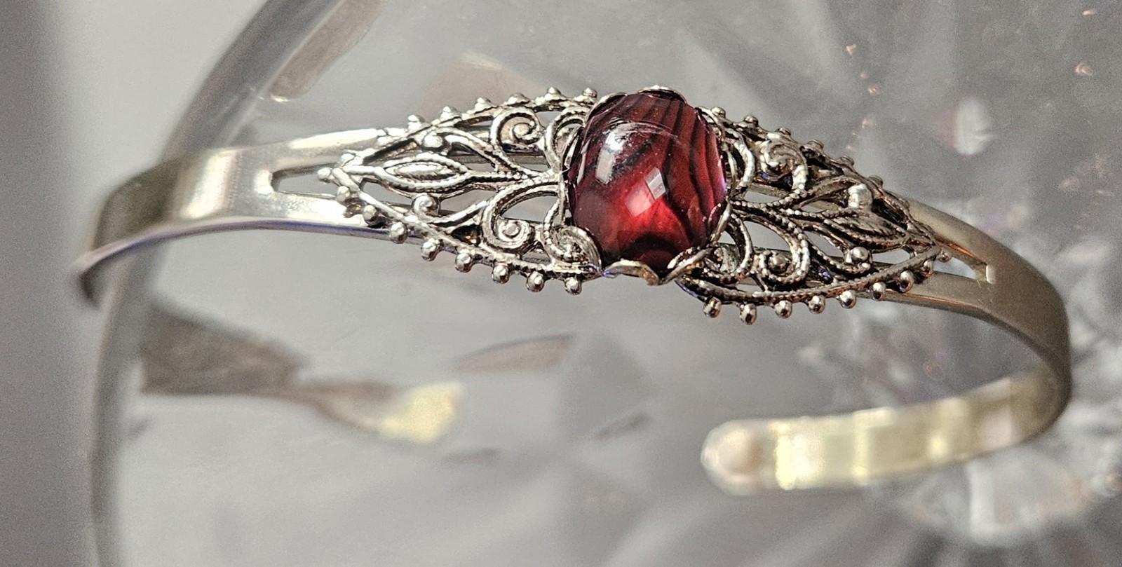 Rare find! – Ammolite Cuff Bracelet Red Tones. GORGEOUS! Excellent Condition!