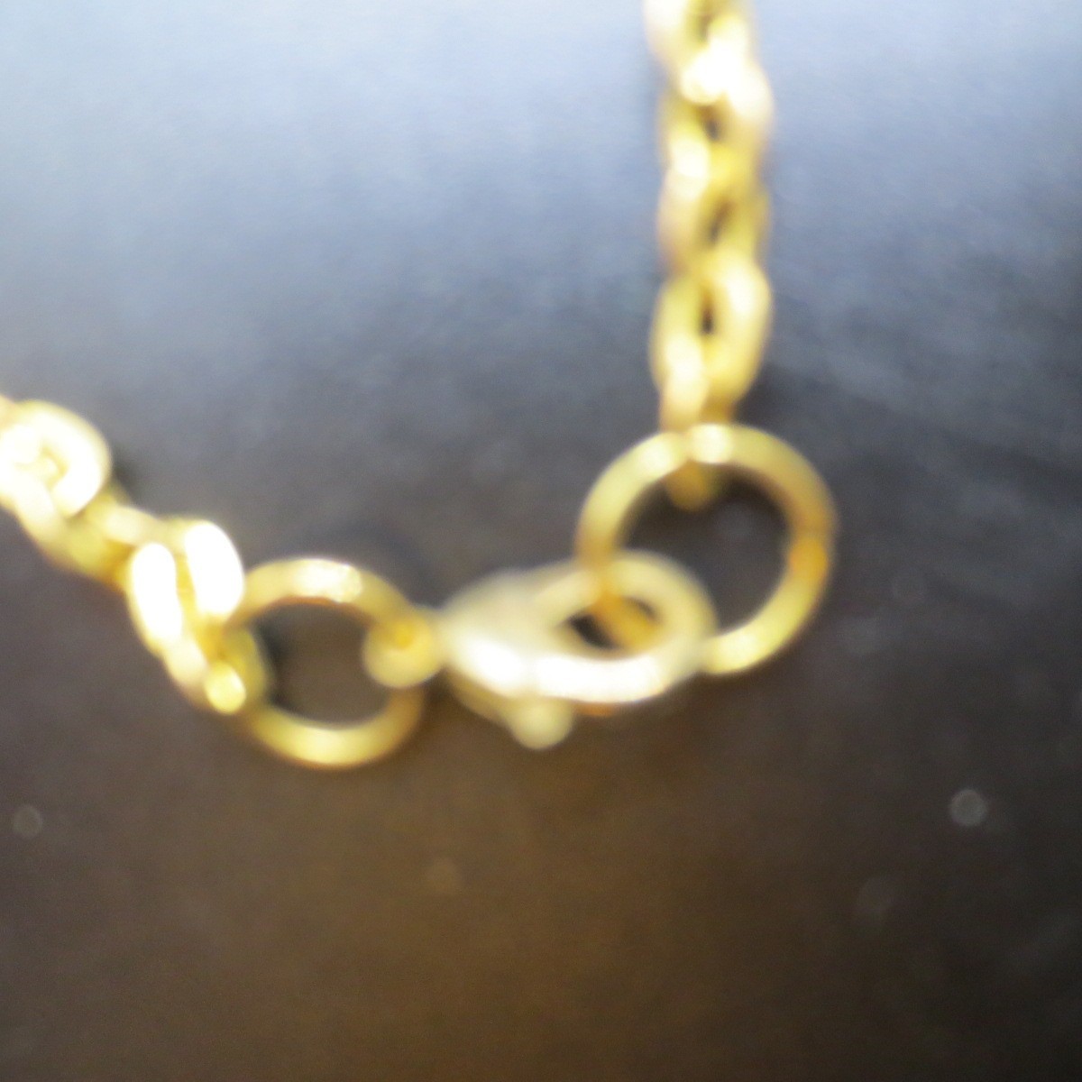 Dollar Sign Gold Tone Metal Pendant Necklace Rapper Hip Hop Bling 2.25″ Costume