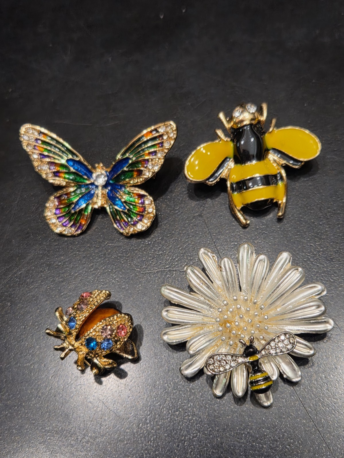 Rhinestone Ladybug Butterfly White Daisy Bees Brooch Pin Lot CA USA P2-159-3