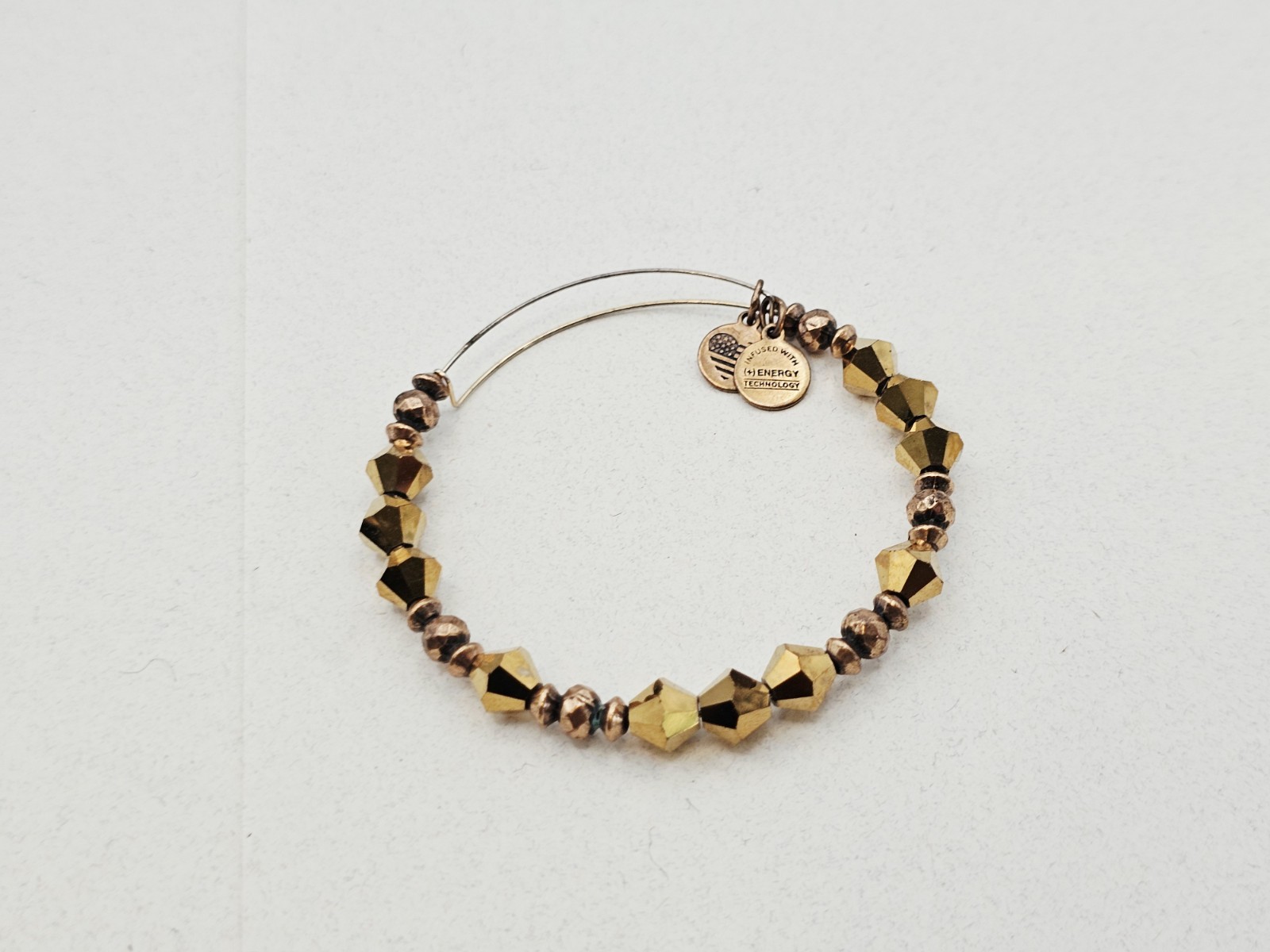 ALEX & ANI ” Wonder ” Golden Luster Acrylic Beaded Golden Charm Bracelet 💕