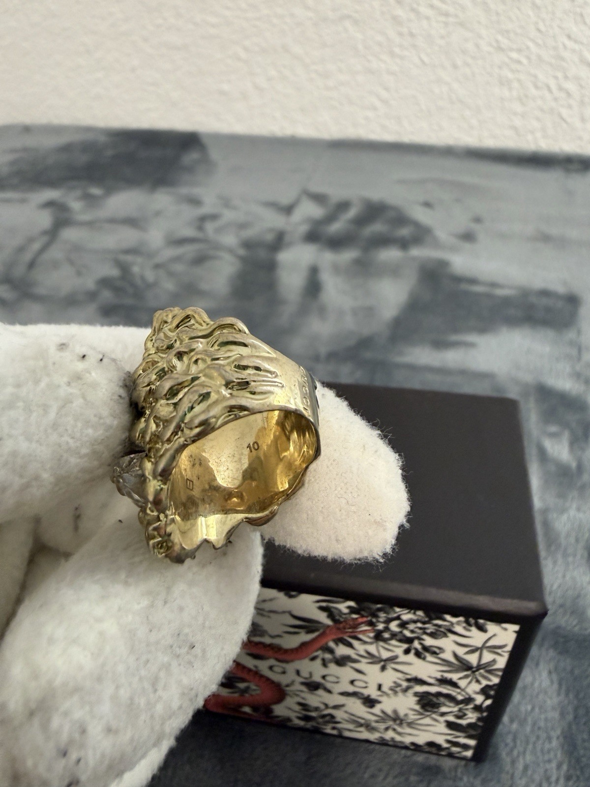 BRAND NEW Gucci Lion Head Gold Clear Crystal Ring Size 10 / X-small / 5.25