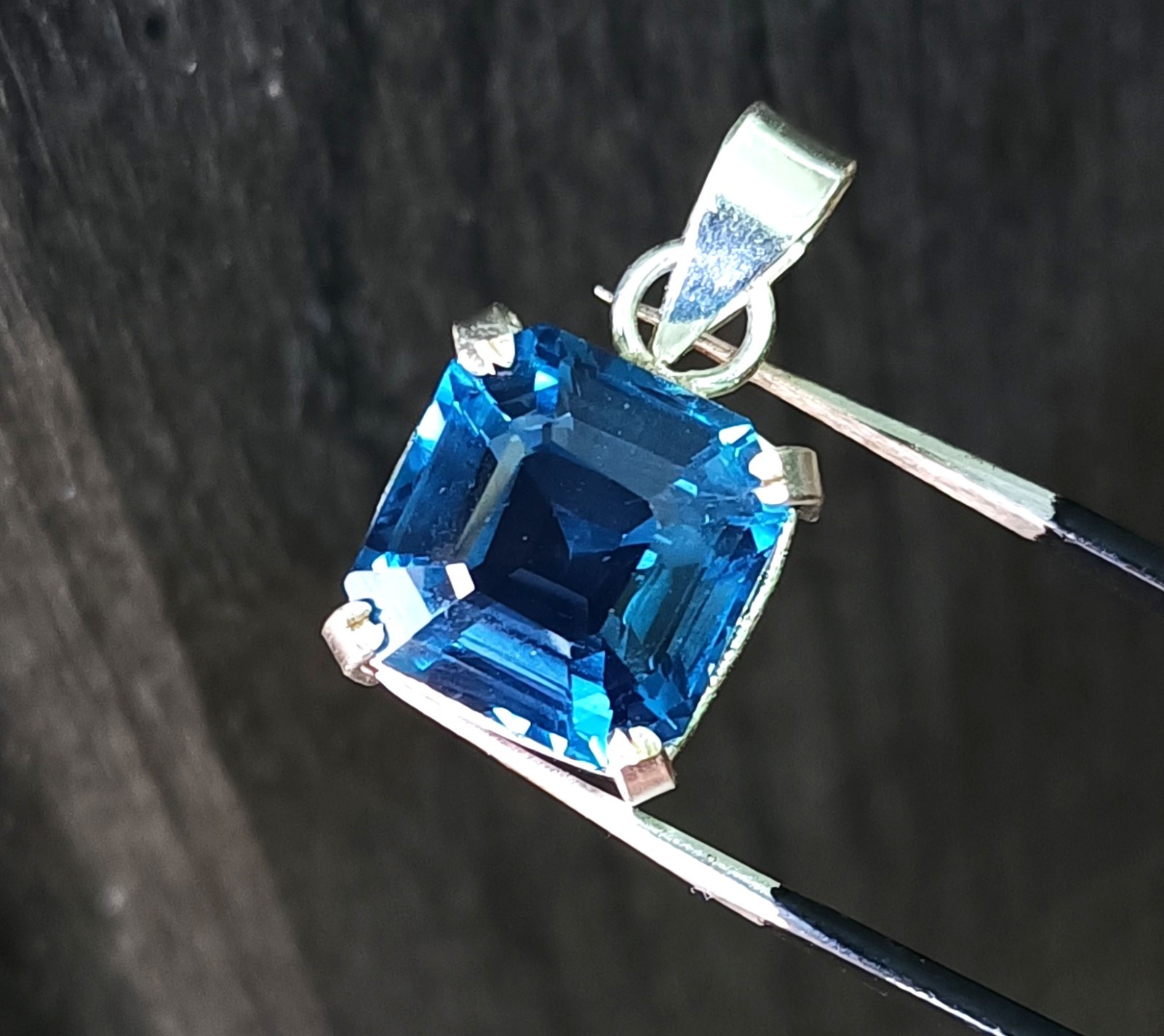 Certified 30.00 ct Natural Paraiba Tourmaline 925 Silver Pendant Loose Gemstone
