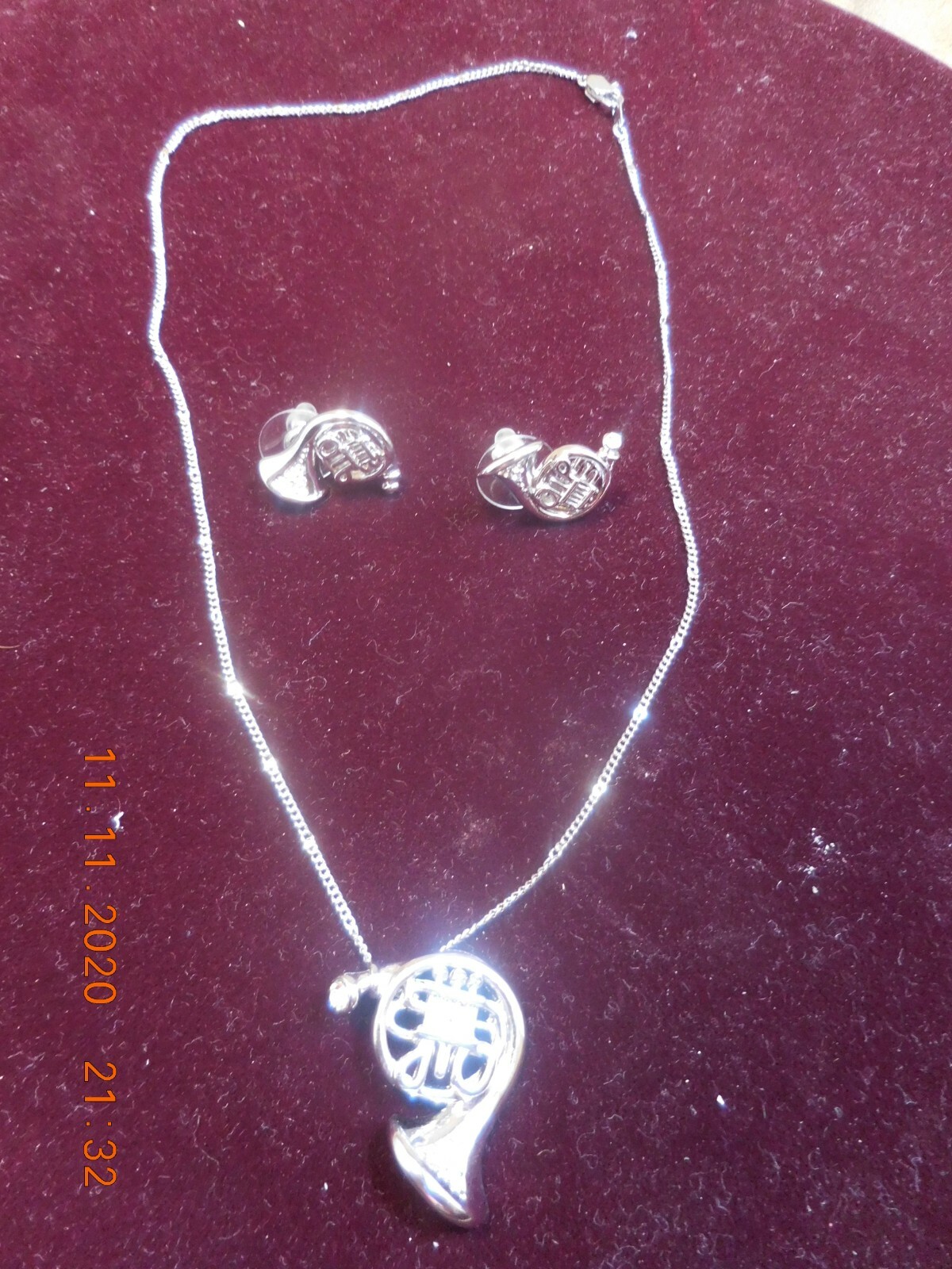 FASHION JEWELRY FRENCH HORN NECKLACE & EARRING SET