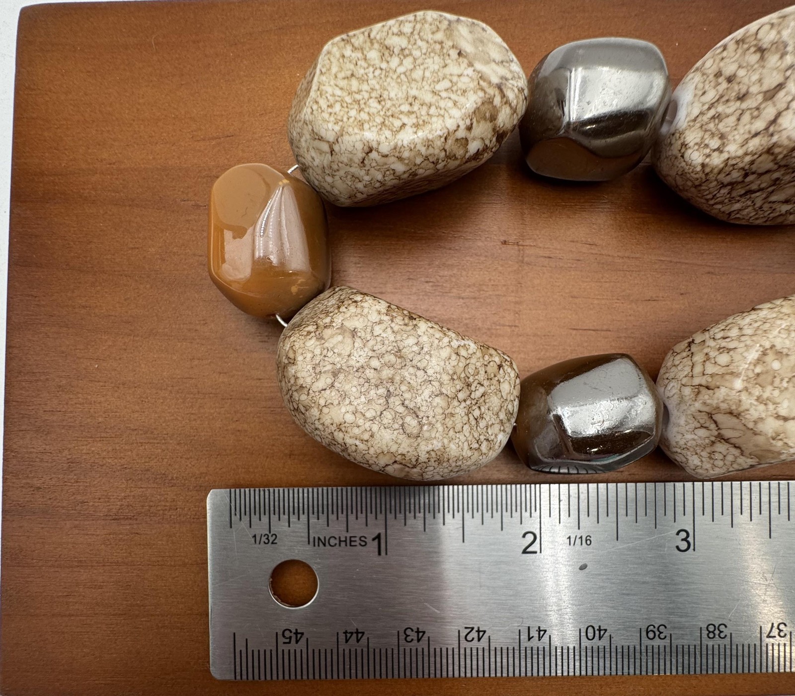 Chunky Beaded Statement Necklace Beige Brown Resin Pebble Nuggets Womens 20in