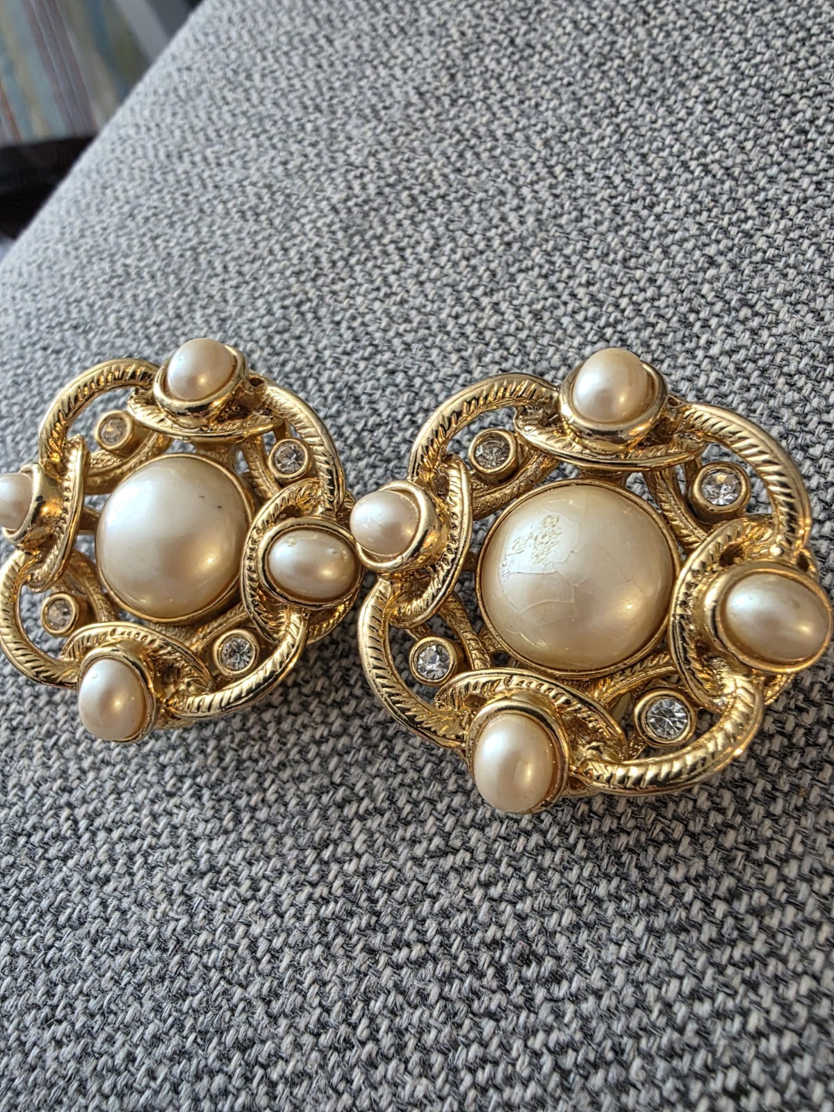 Vintage Gold Tone Clip-On Statement Earrings Imitation Pearl Rhinestone Round