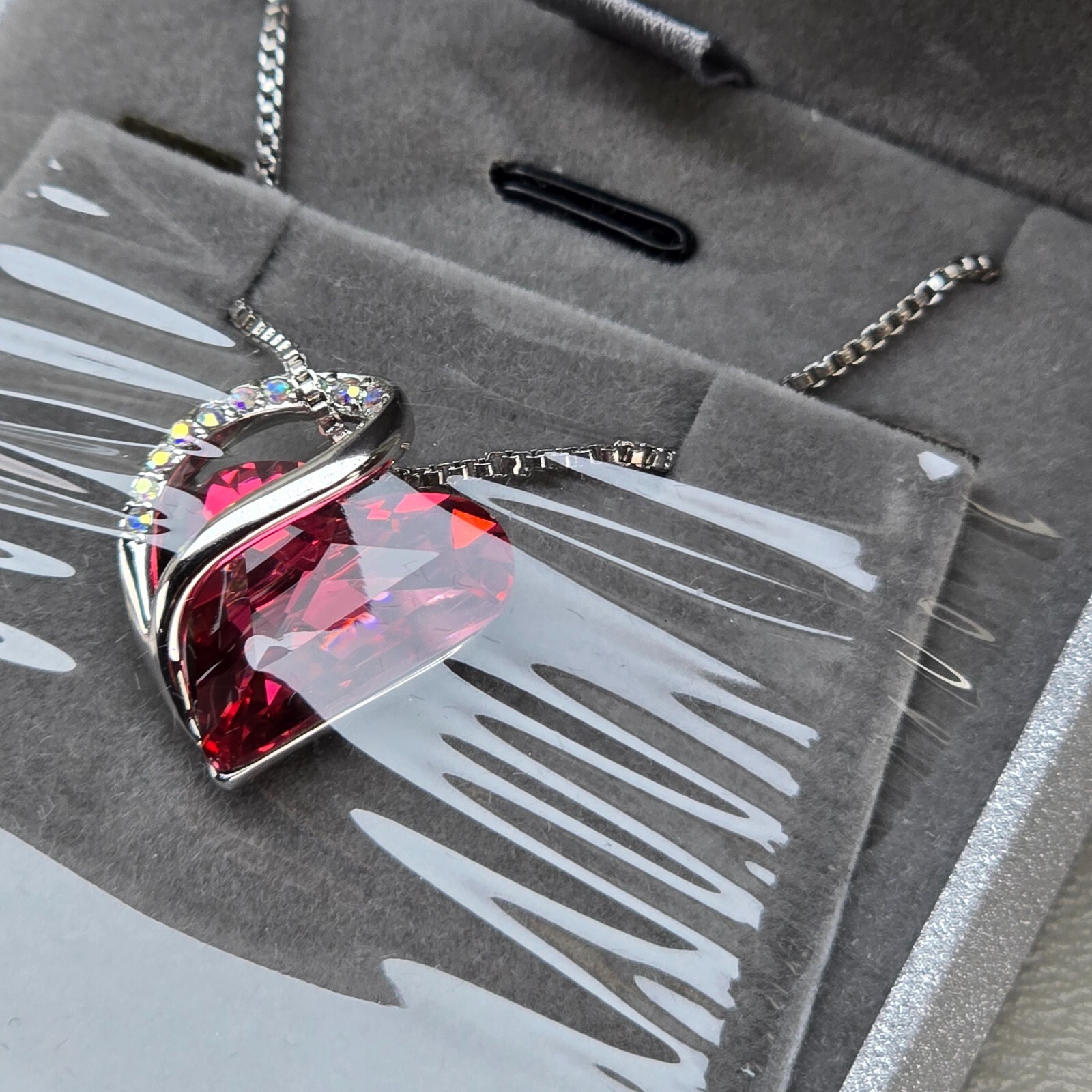 Heart Necklace Red Crystal Rhinestone Statement Silver Tone 18-20 In
