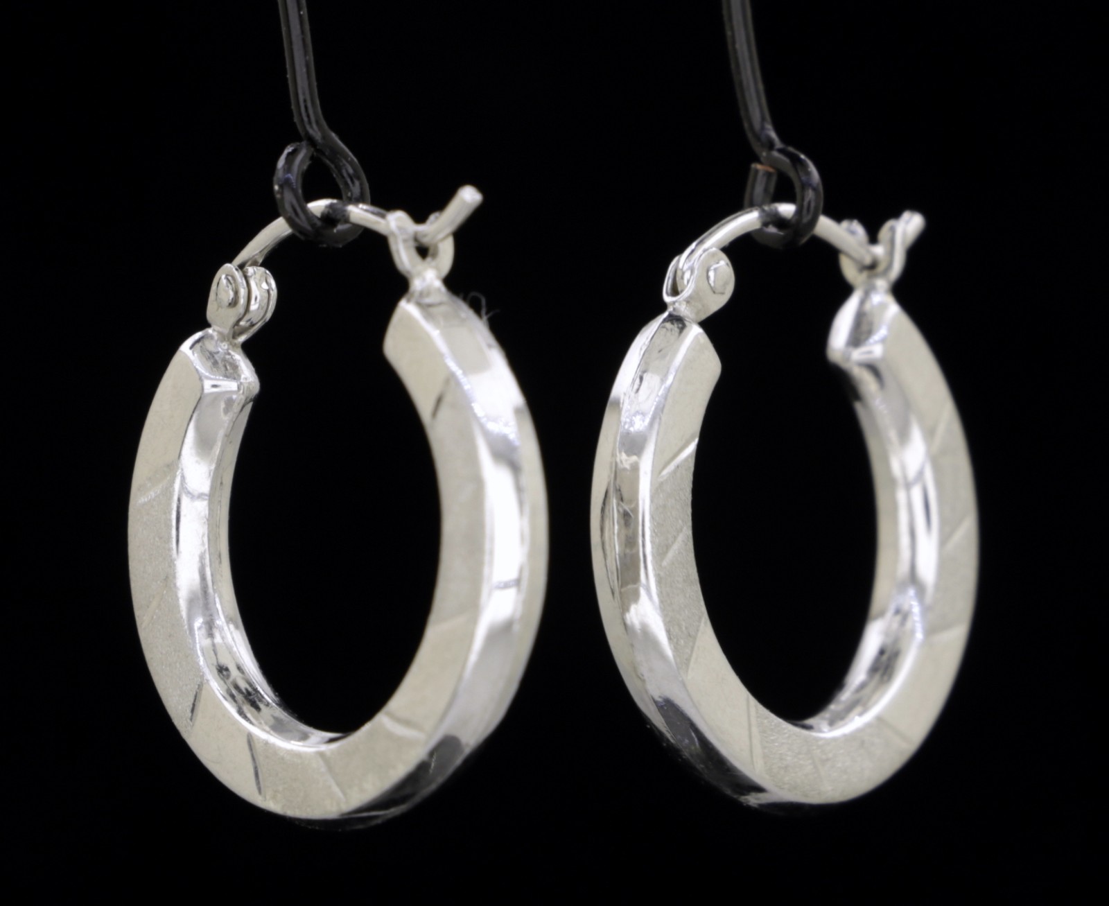 925 St. Silver Facetted Hoop Earring D-20mm 1.3gr #1735