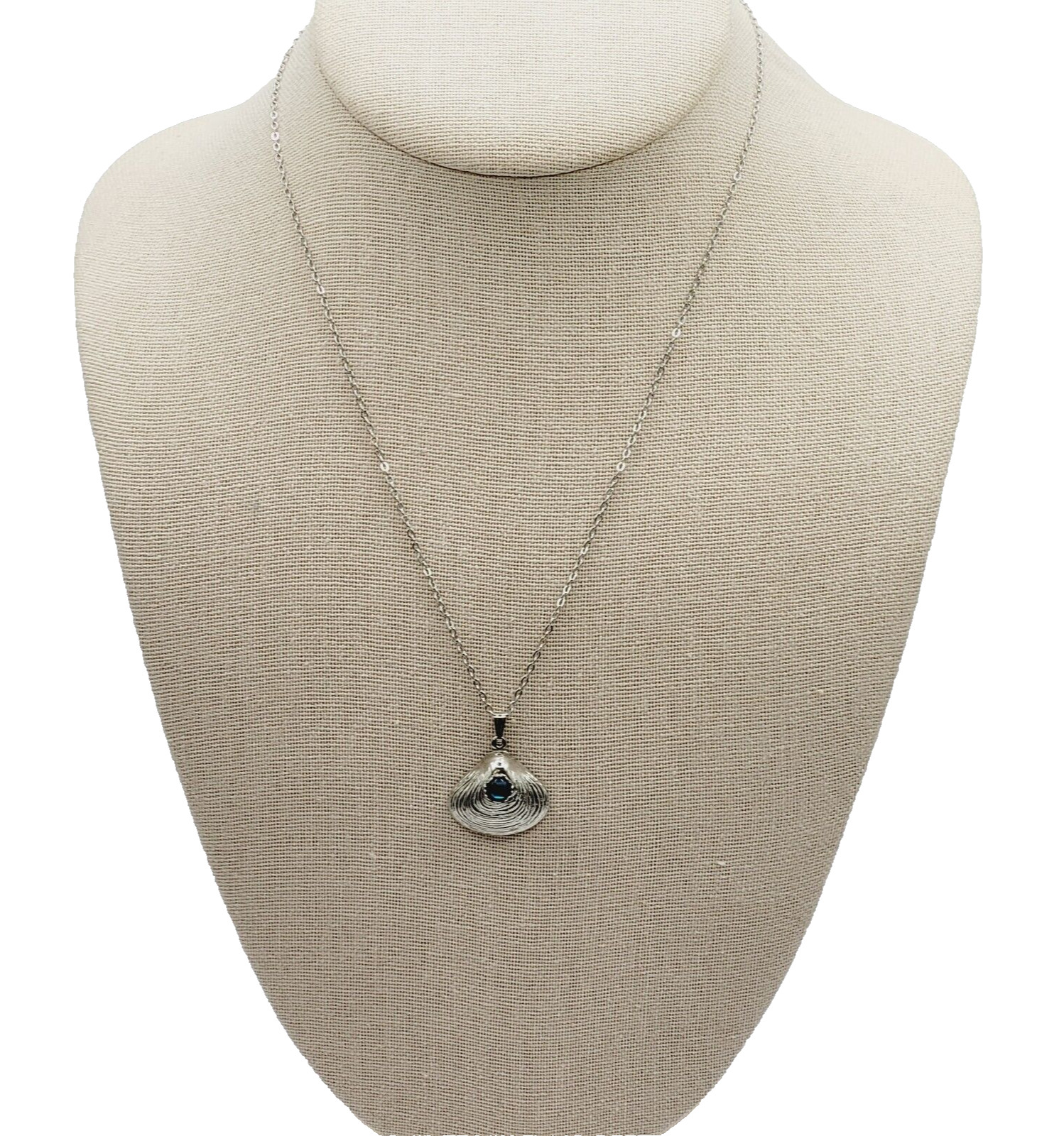 Clam Shell with Blue Stone Center Silver Tone Pendant Necklace Lake Ocean Vibe