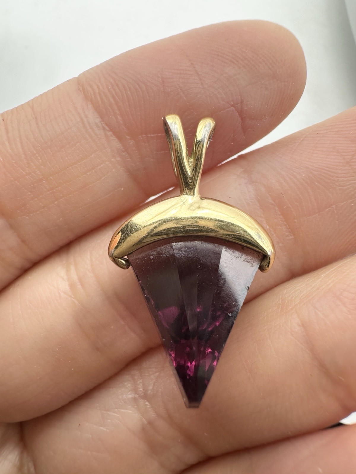 Untested Metal Faceted Crystal Fan Shape Pendant