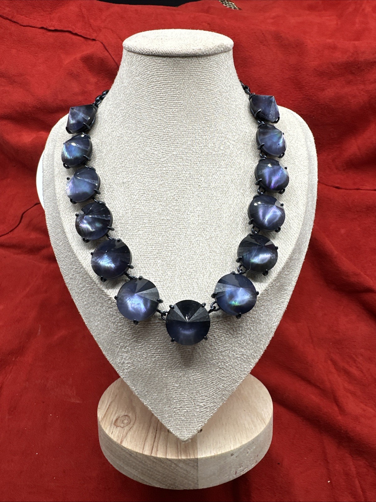 Kendra Scott deep purple cones and gunmetal statement necklace. See pics.