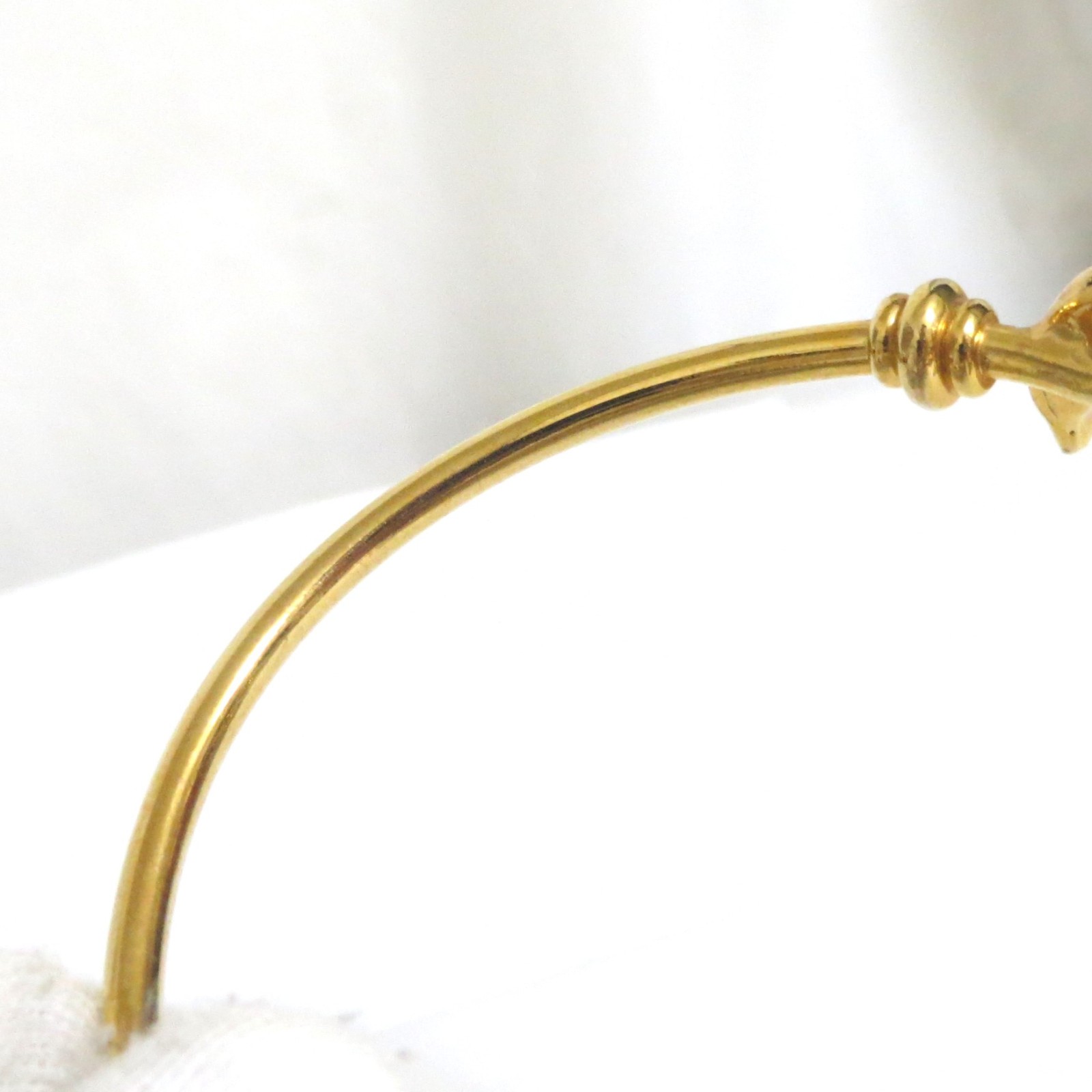 Auth Rare Salvatore Ferragamo Dolphin Bangle Bracelet Goldtone Metal 19.5cm/7.67