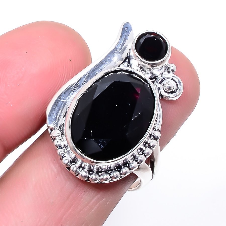 African Amethyst & Black Onyx 925 Silver Plated Ring s.8 S1948