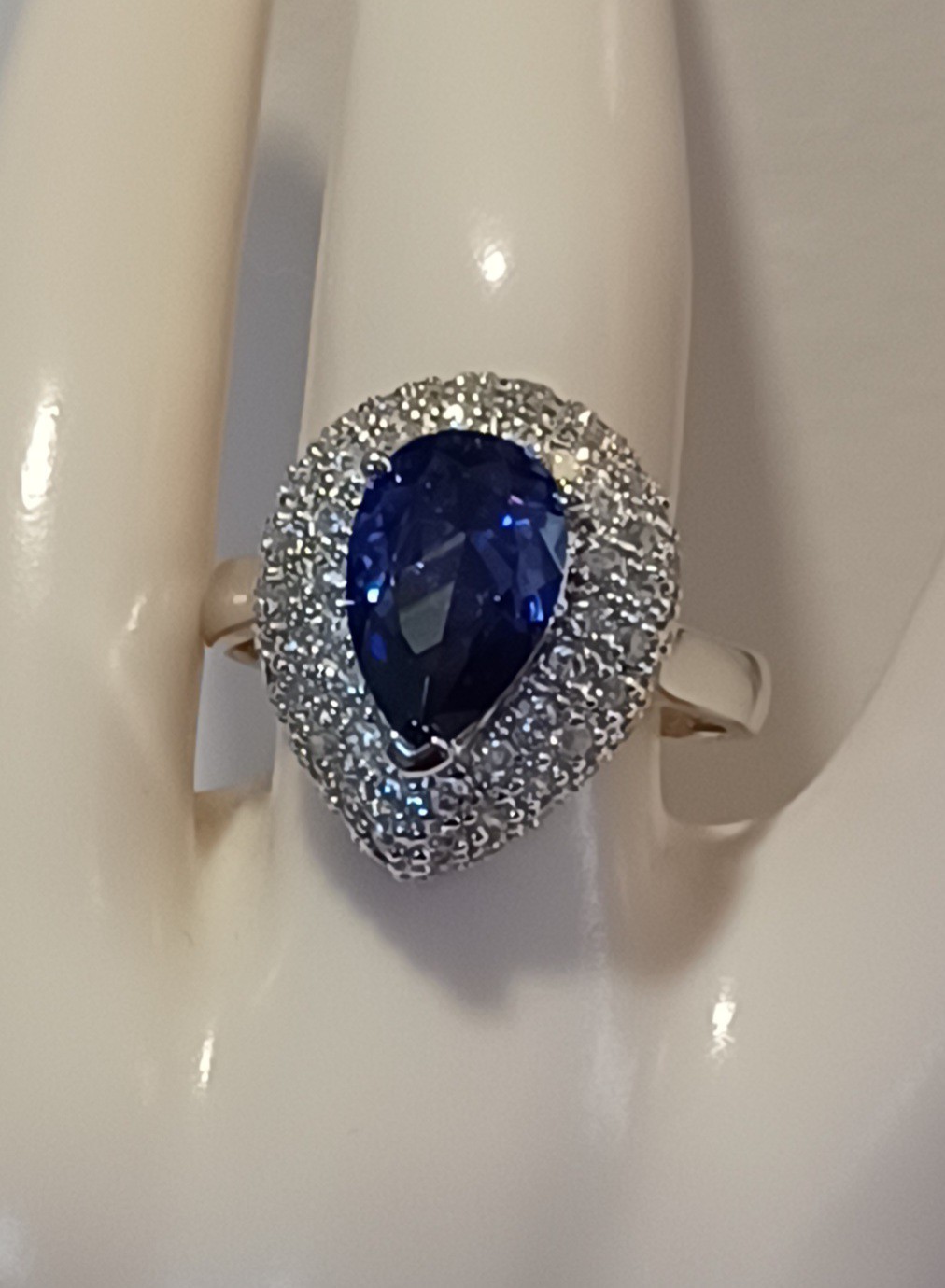 JTV Bella Luce Esotica Tanzanite Simulant With Micro Pave Halo Ring… Size 10..
