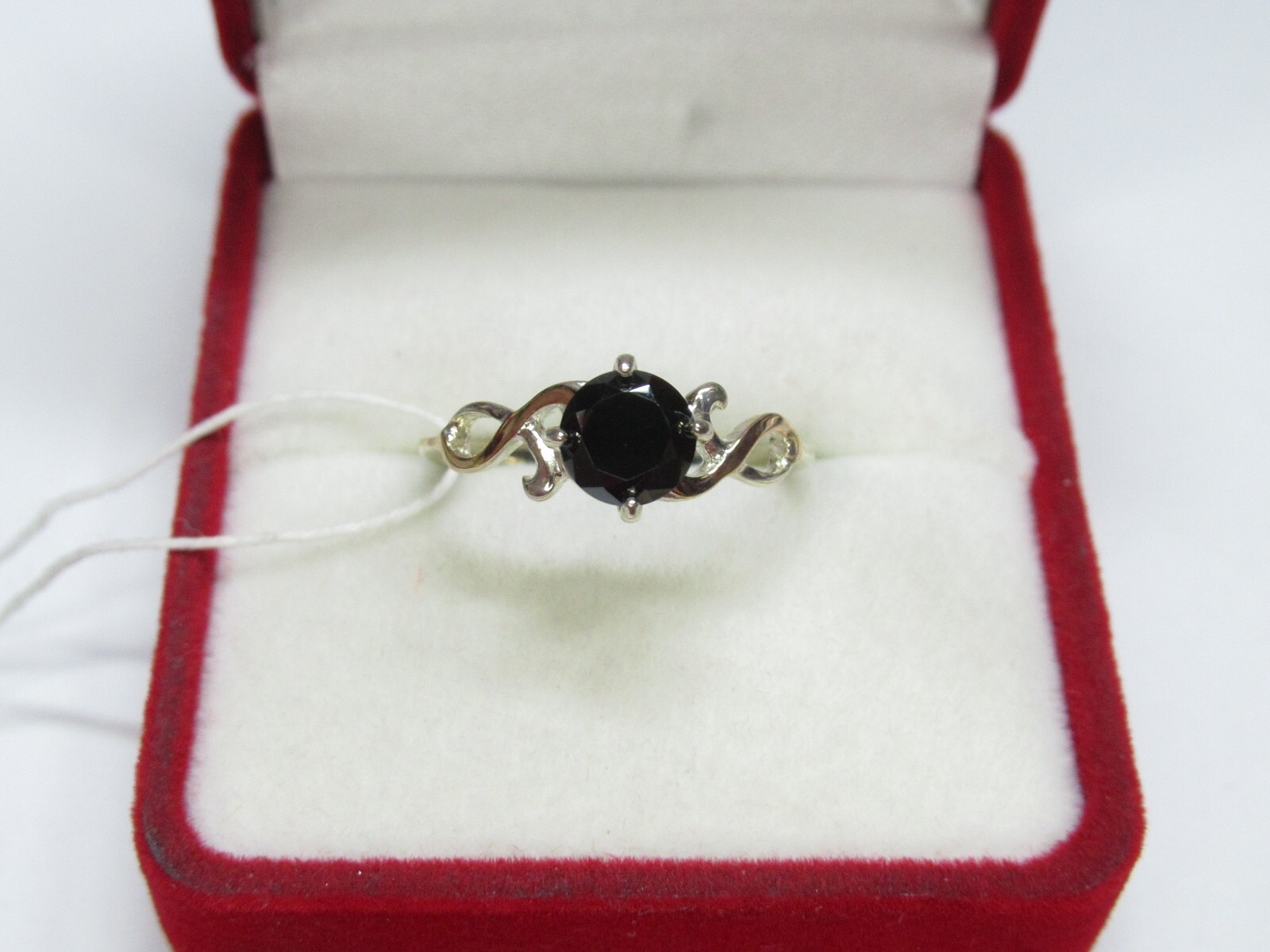 Women’s 925 sterling silver, 375 gold ring, cubic zirconia, 1,77 gr, size 6,75.