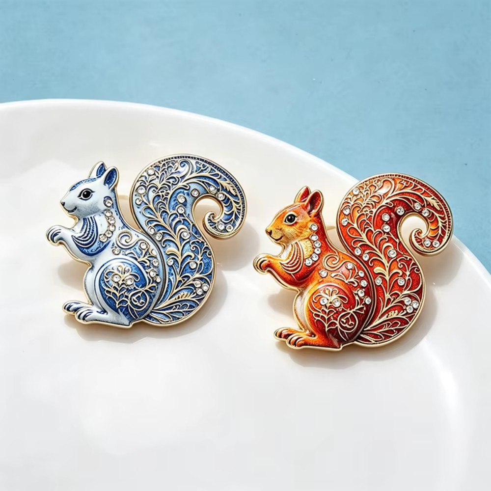 Vintage Gold Tone Squirrel Brooch Retro Animal Pin Fall Autumn Jewelry Gift